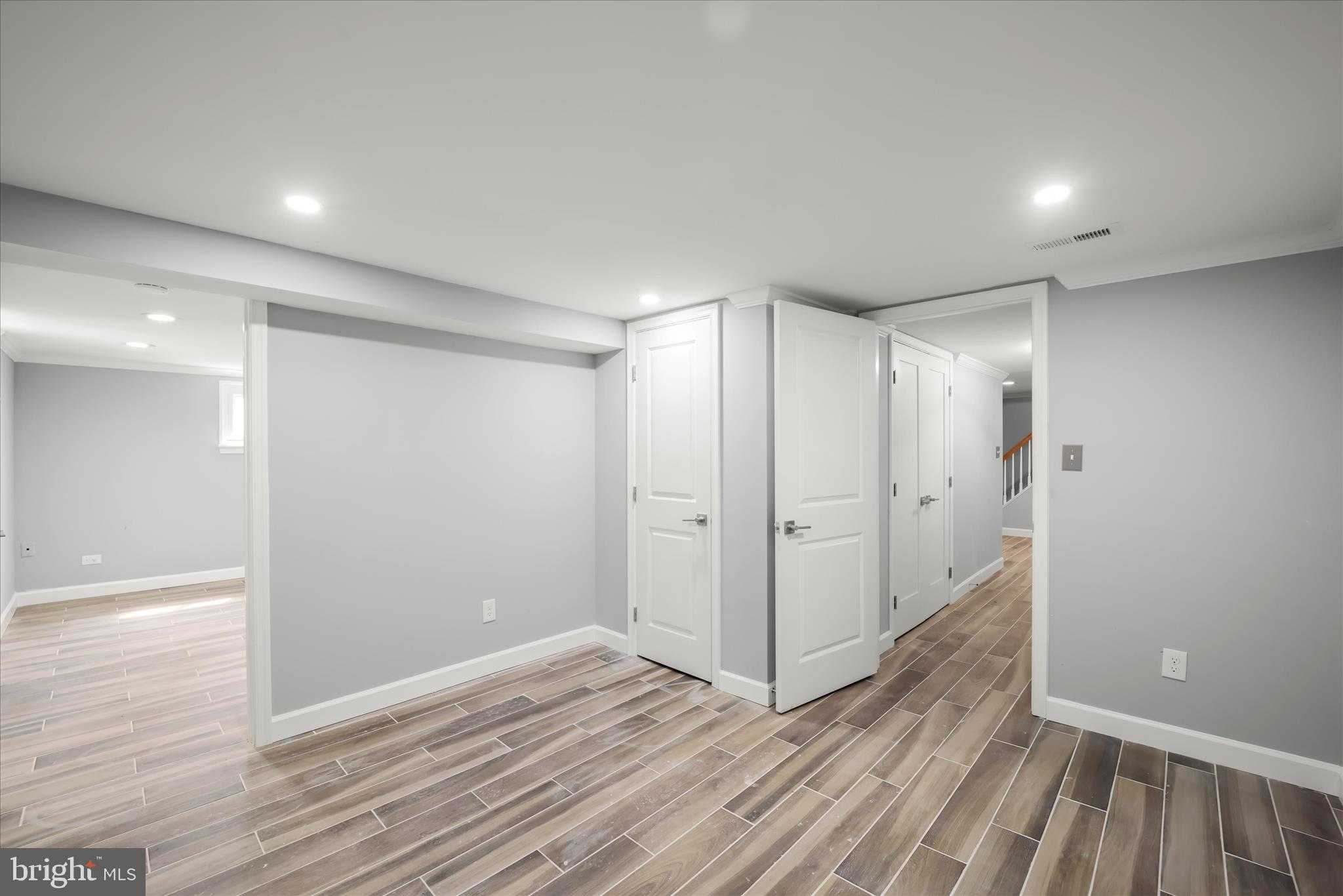 6704 Eldridge St photo 31