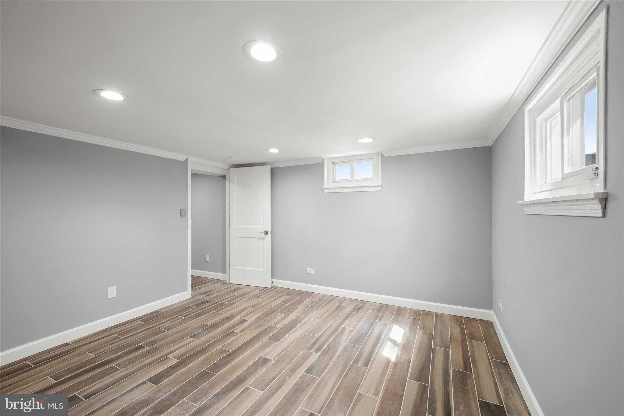 6704 Eldridge St photo 36