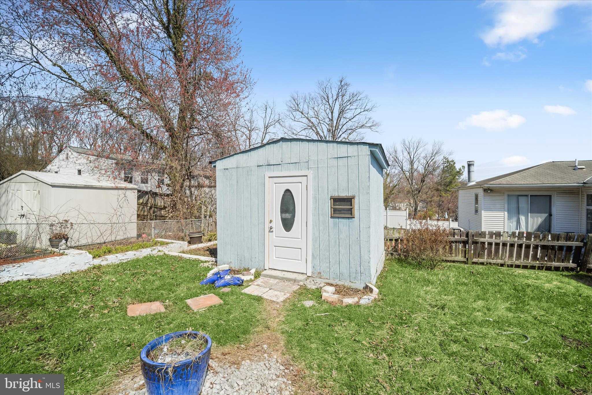 6704 Eldridge St photo 39