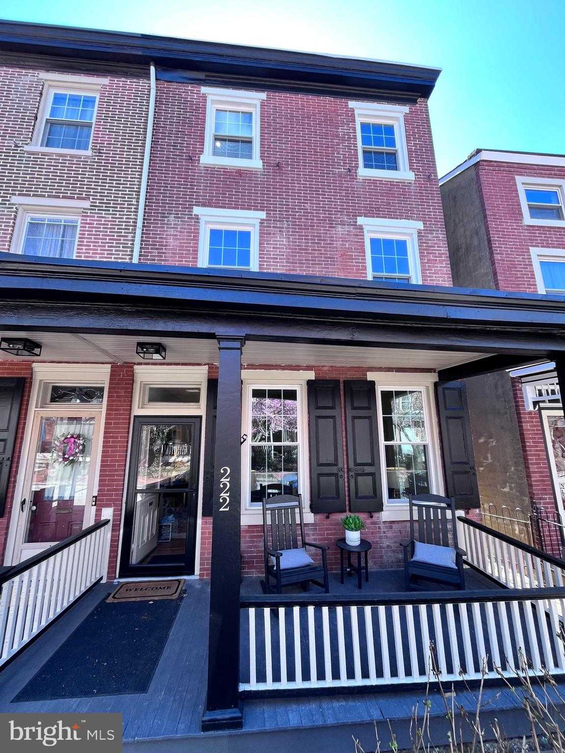 222 W Barnard St photo 45