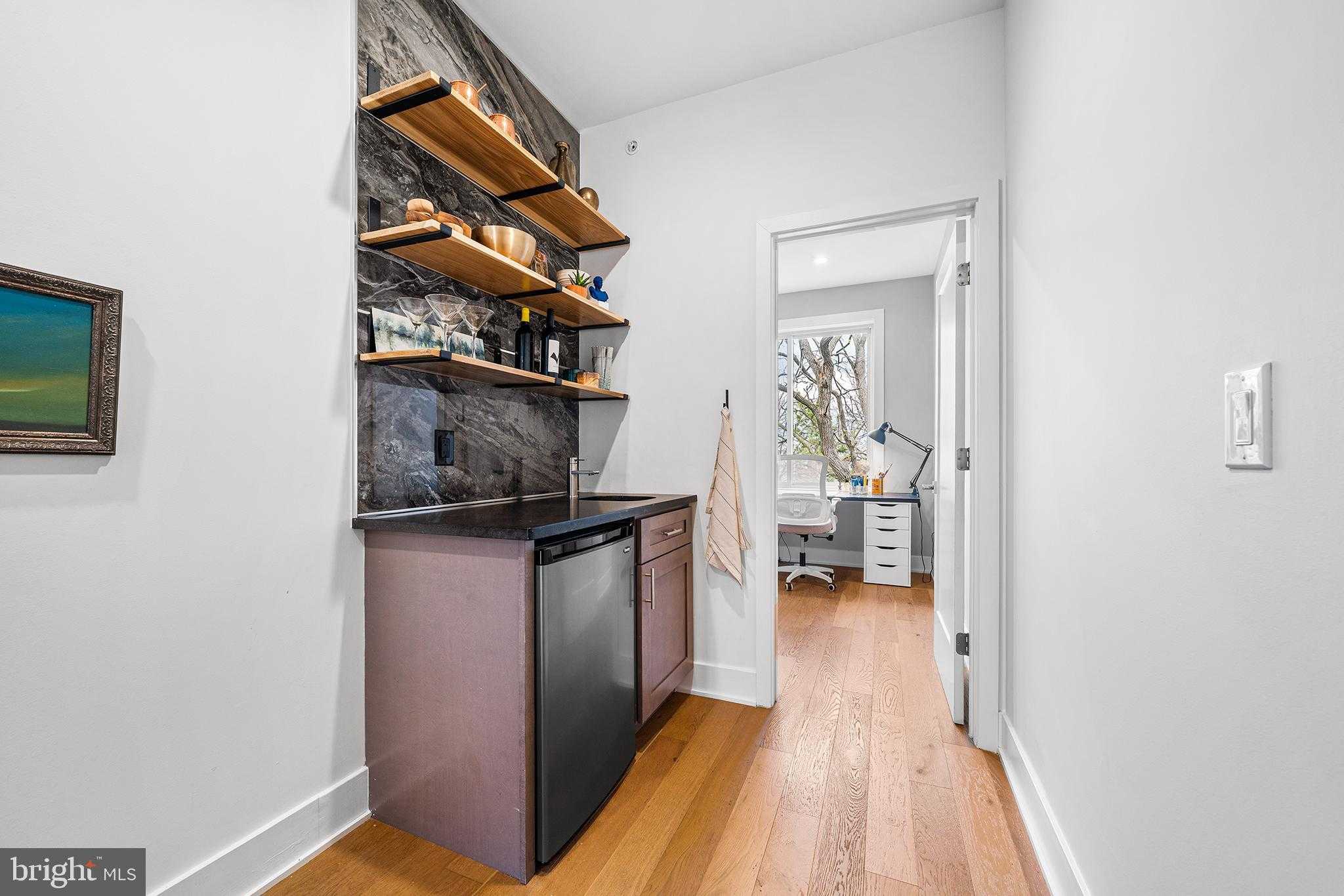 1117 Earl St photo 18