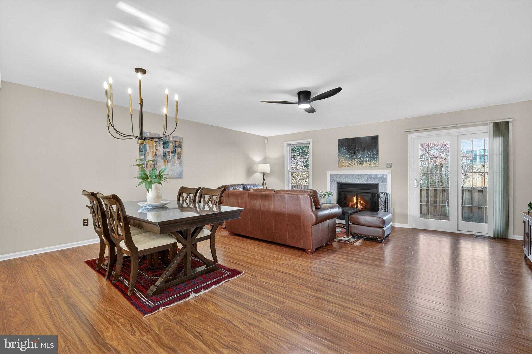 7 S Floyd St photo 8