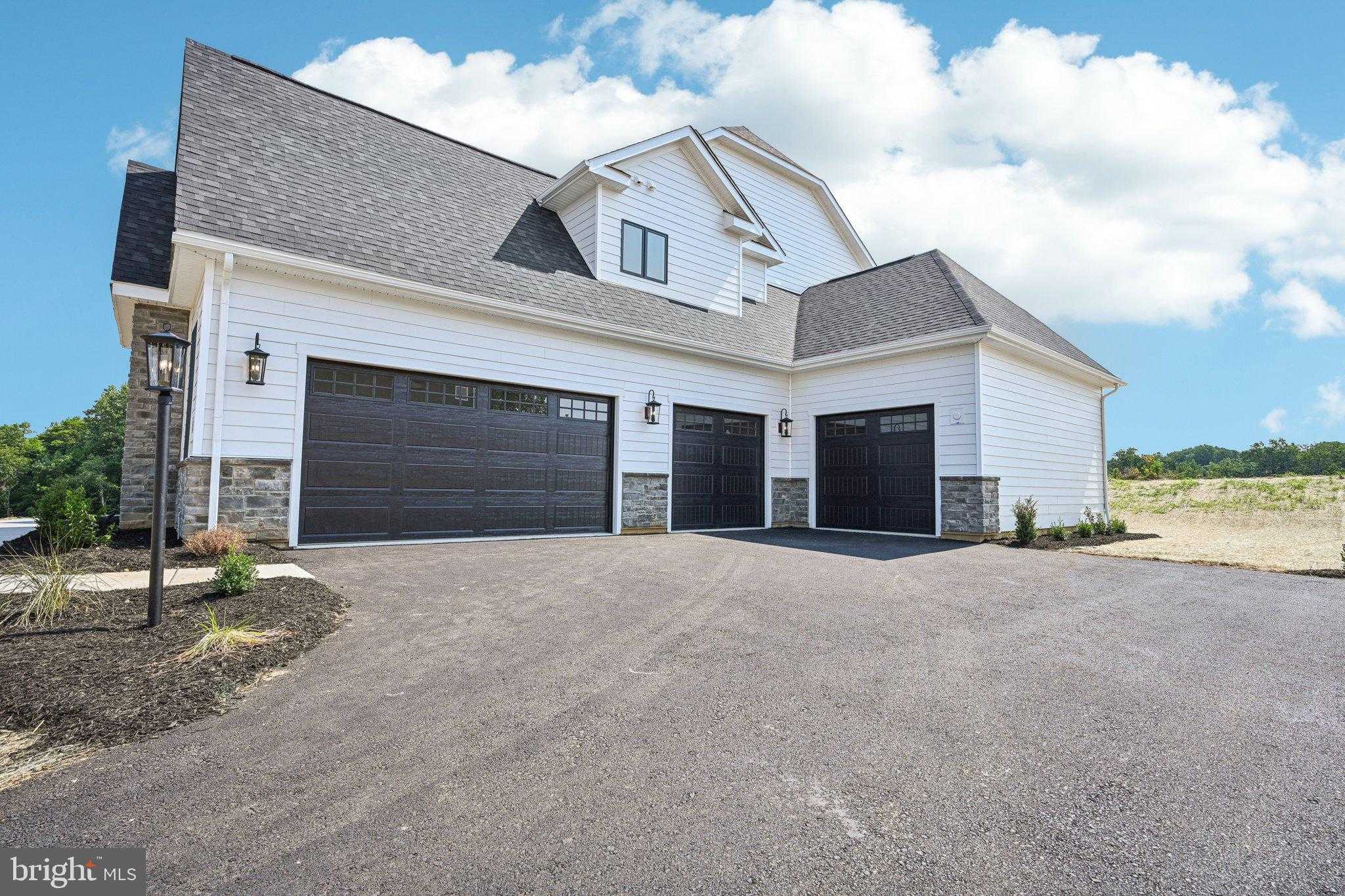 1430 Grove Ave photo 73