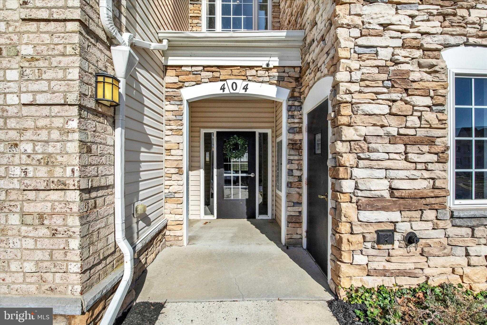 404 Harrison Ct photo 25