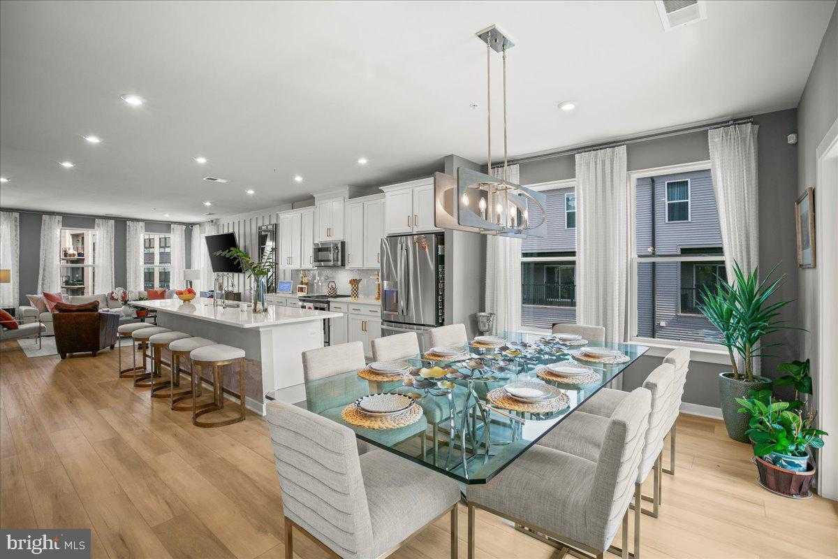 43756 Transit Sq photo 23