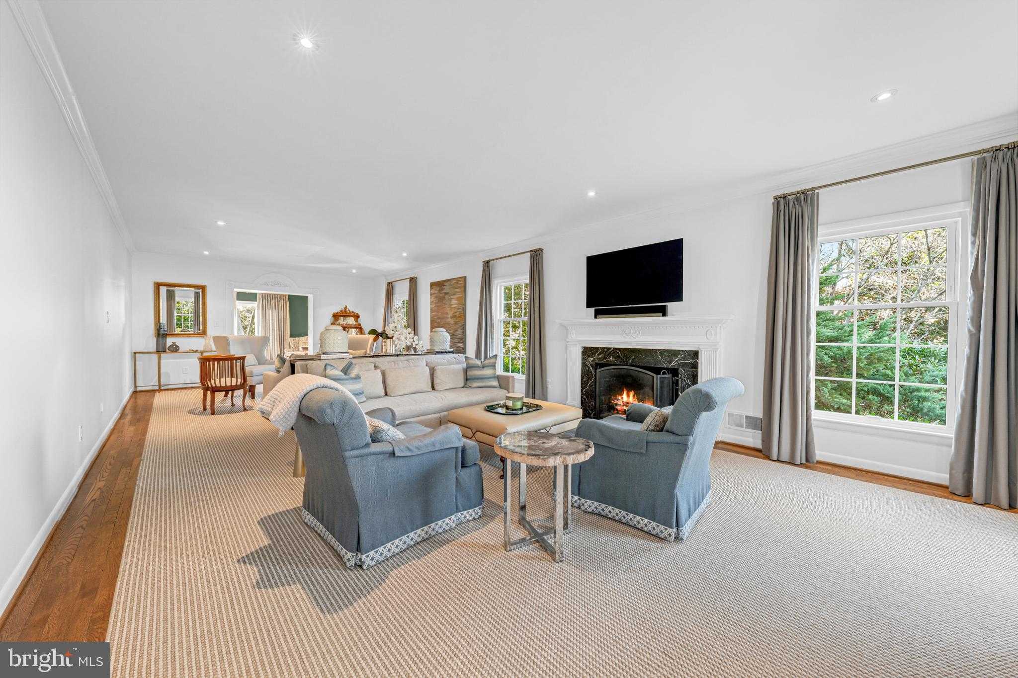 1513 Highwood Dr photo 32