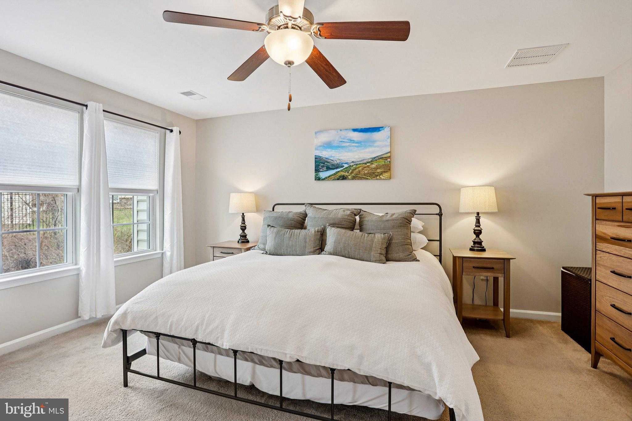 1206 Rollins Aly photo 19