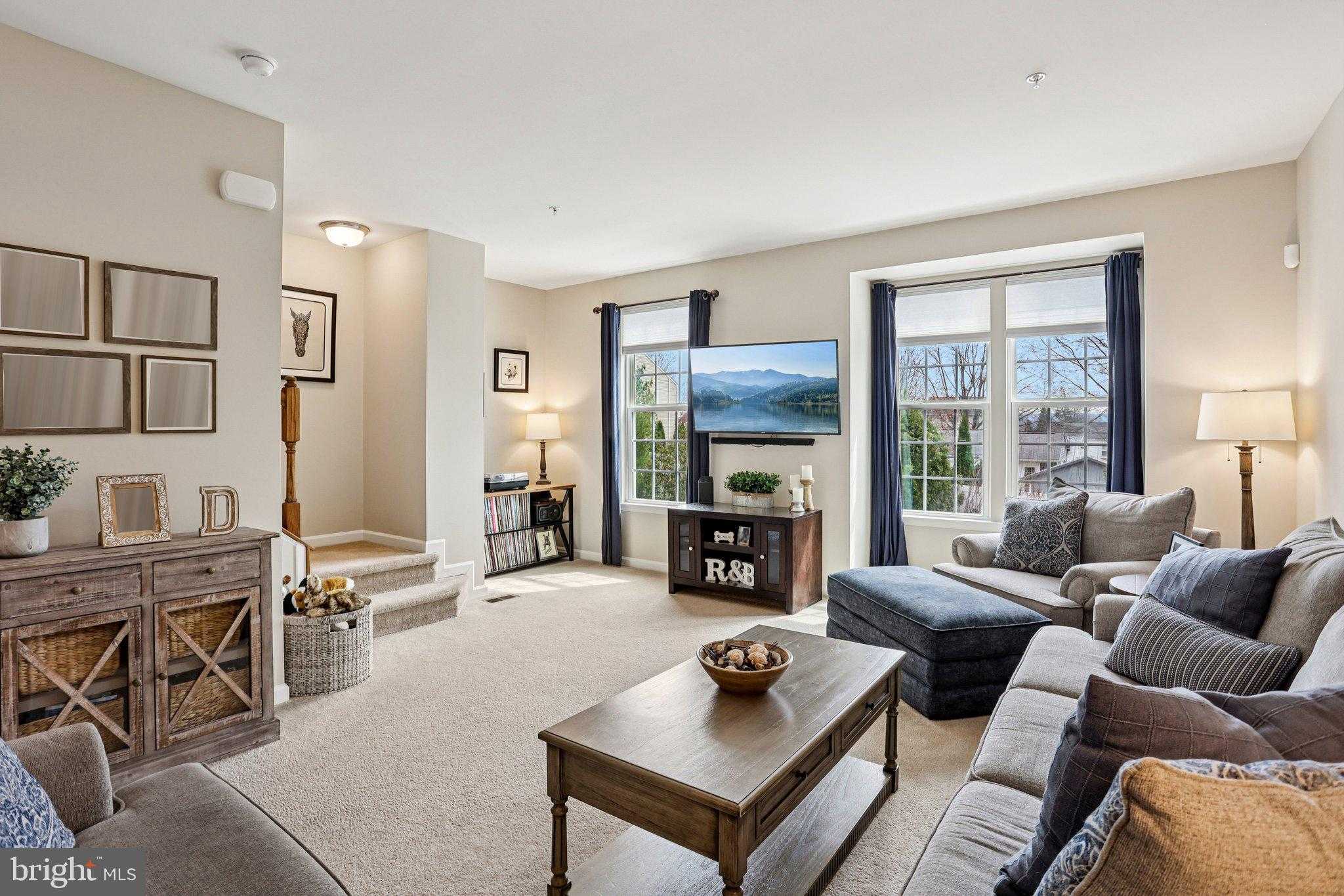 1206 Rollins Aly photo 7