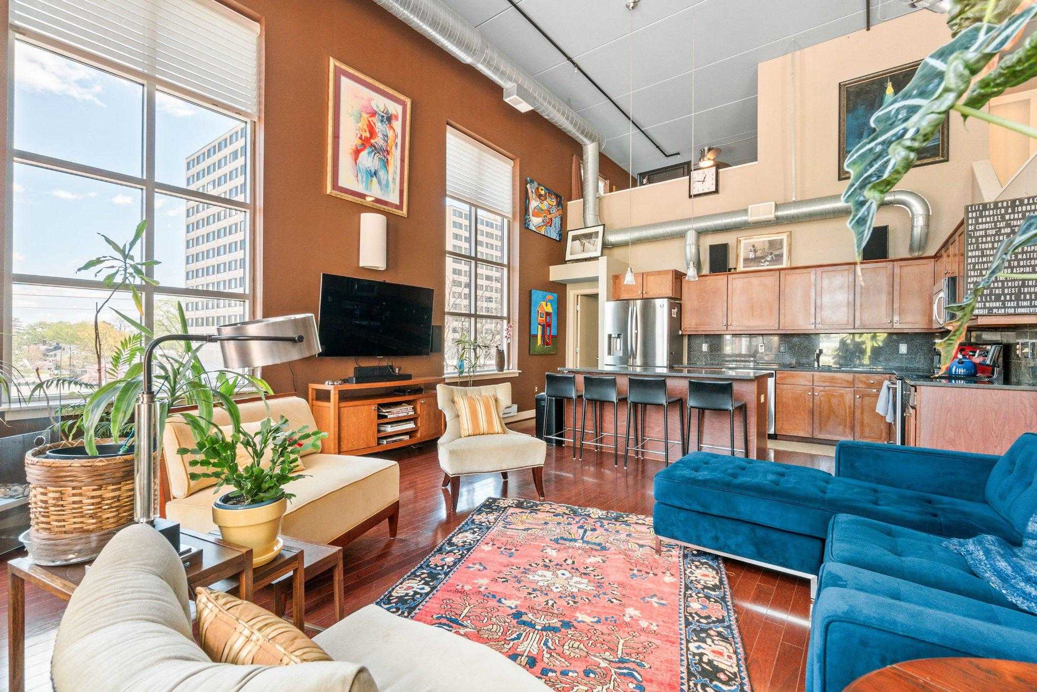 900 Bonifant St Apt C photo 7