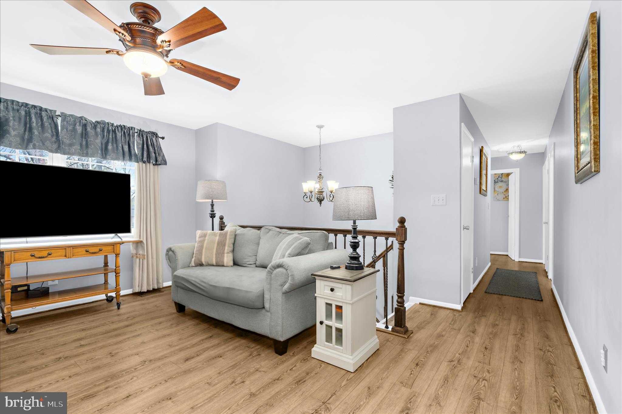 610 Sutton Dr photo 7