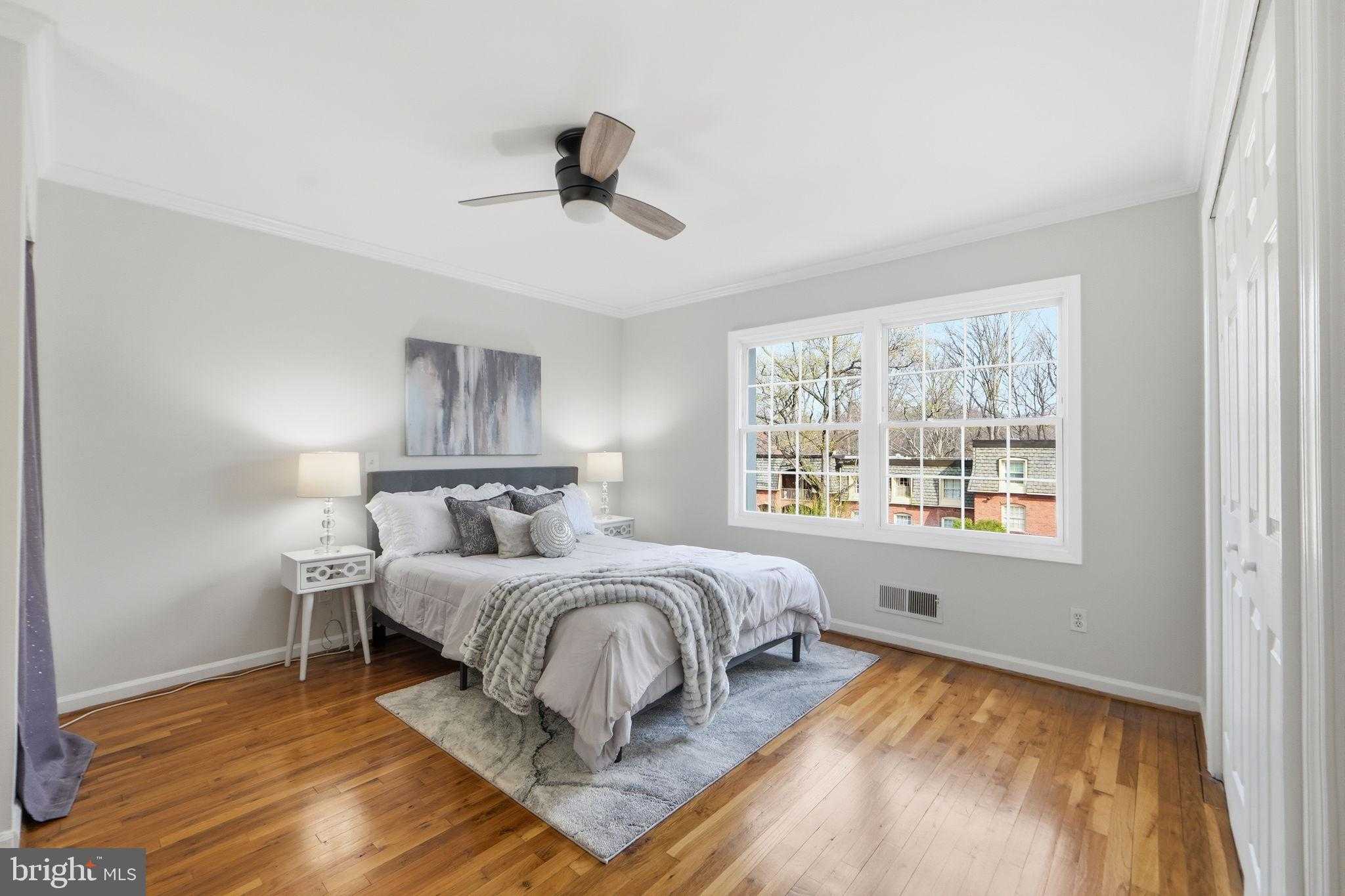 8230 Carrleigh Pkwy photo 14