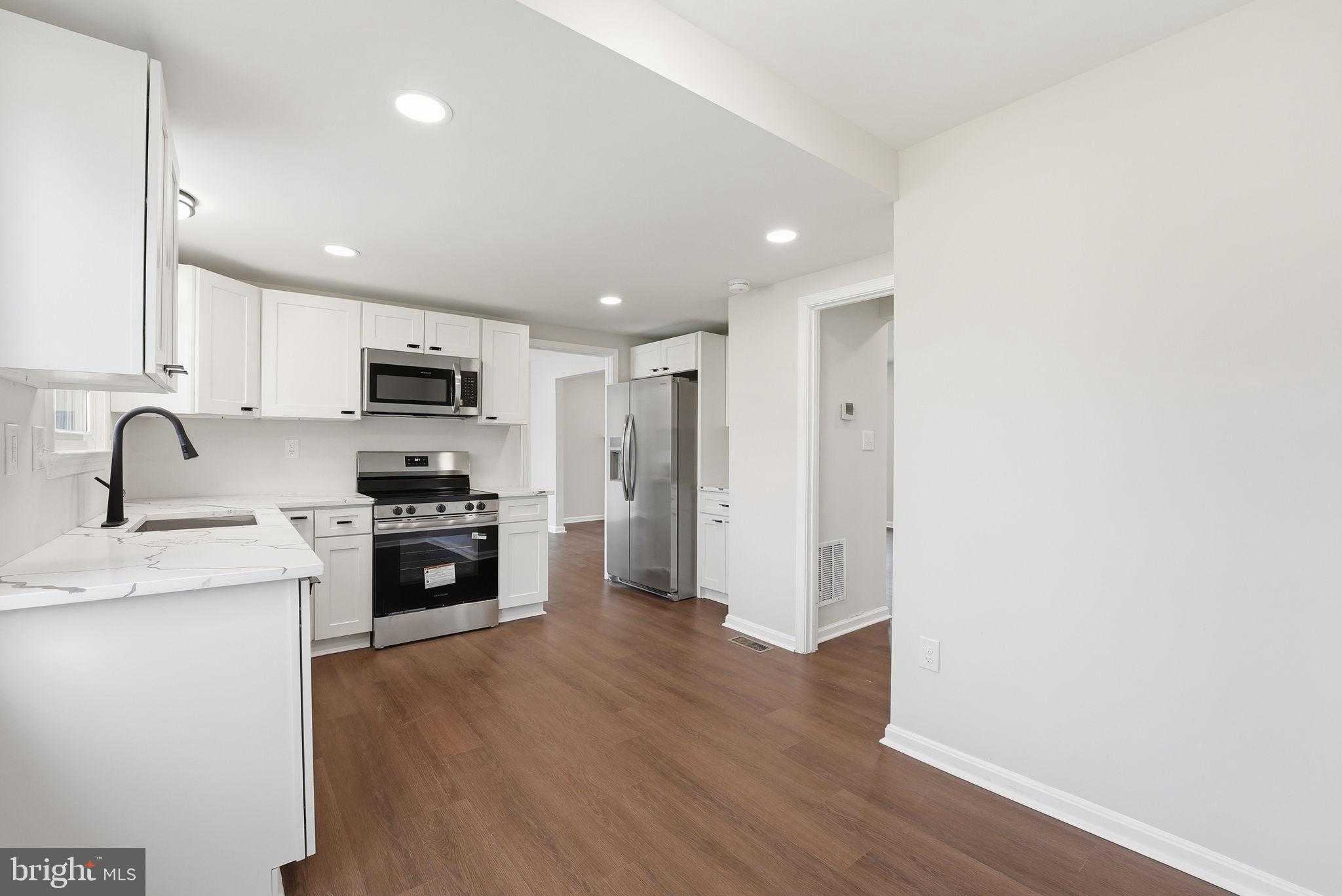 735 Palmer Dr photo 7