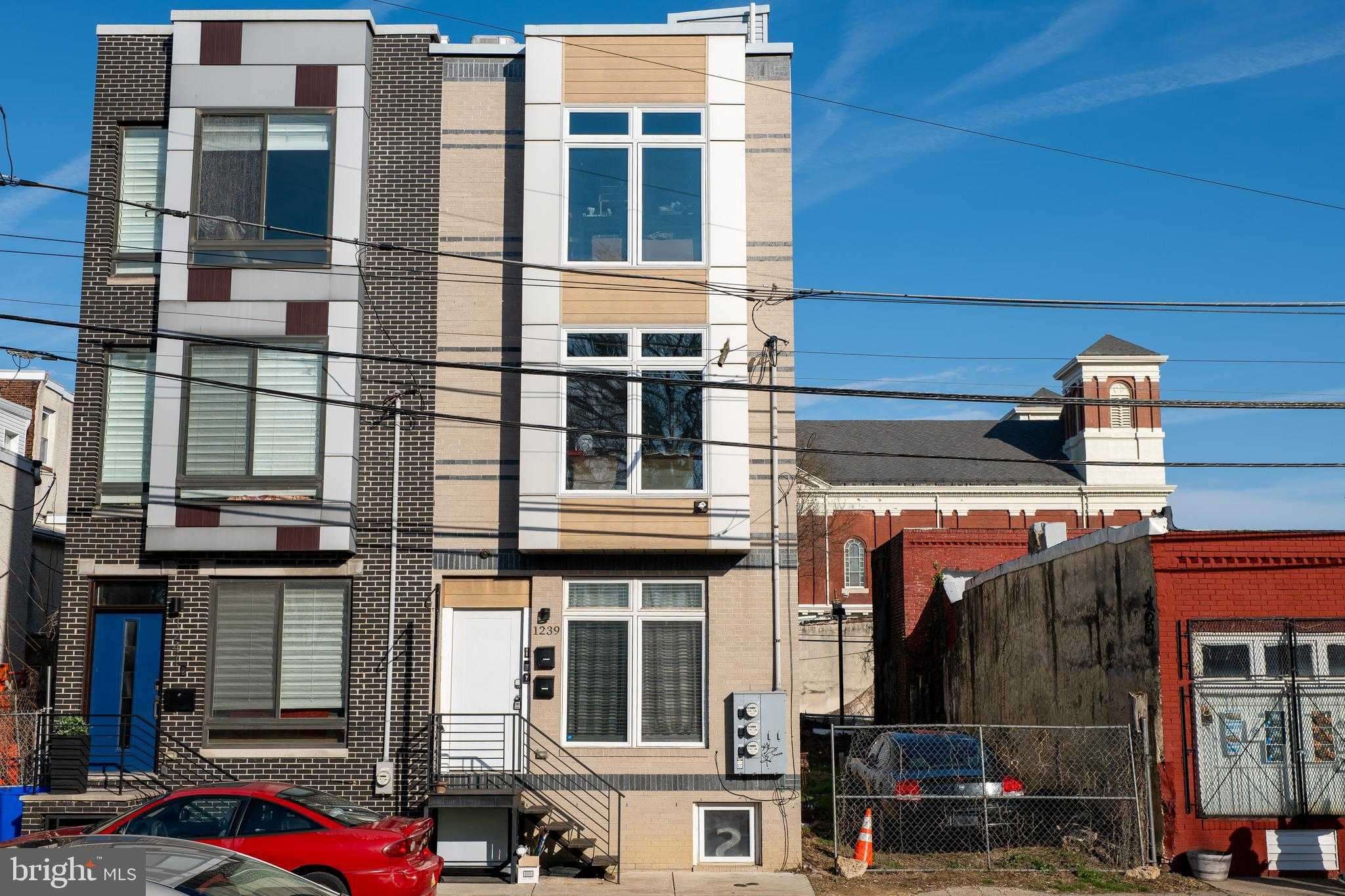 1239 N 19th St # 1 photo 2