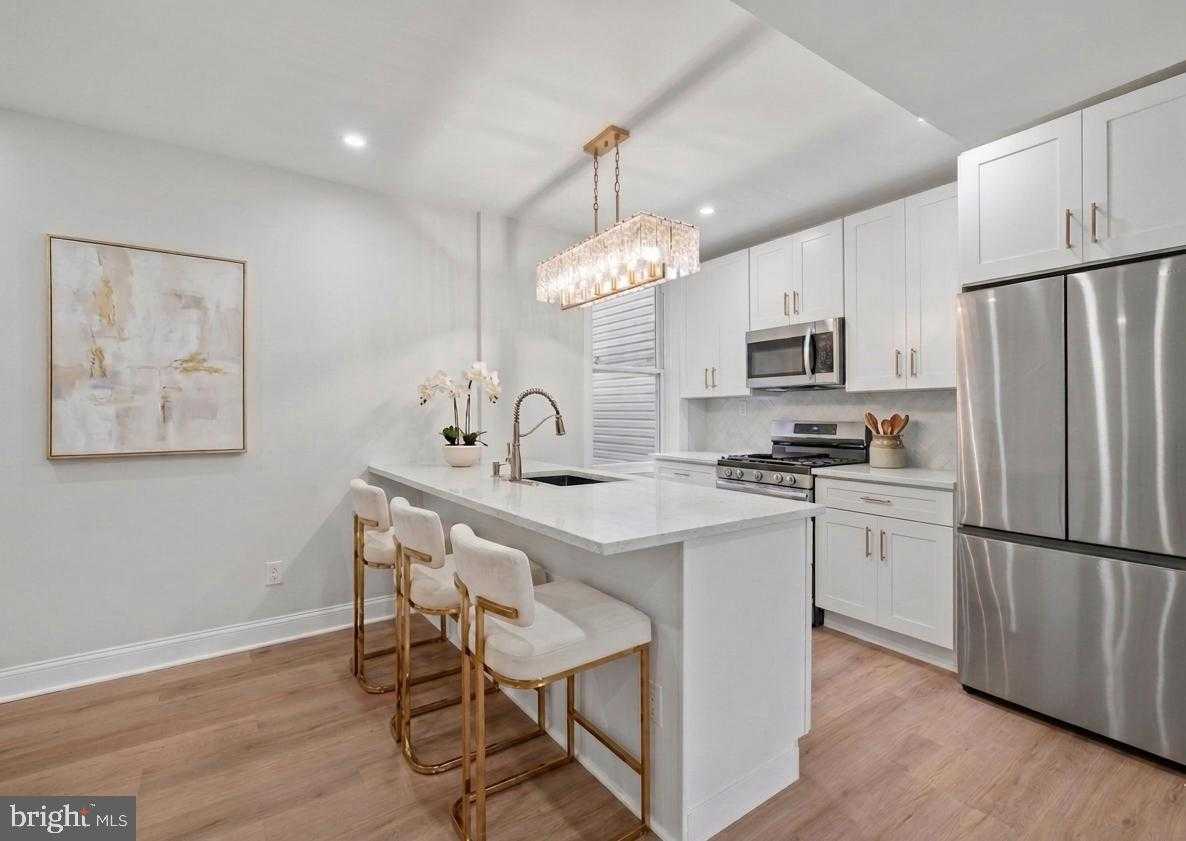 5435 Chancellor St photo 21