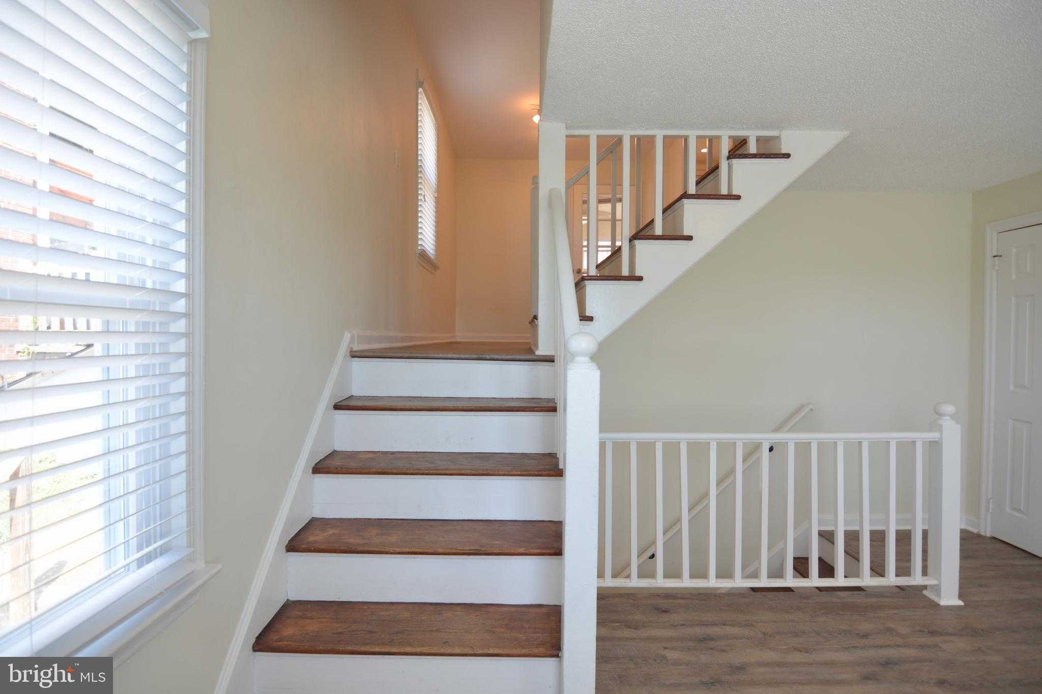 3723 Kemper Rd photo 35