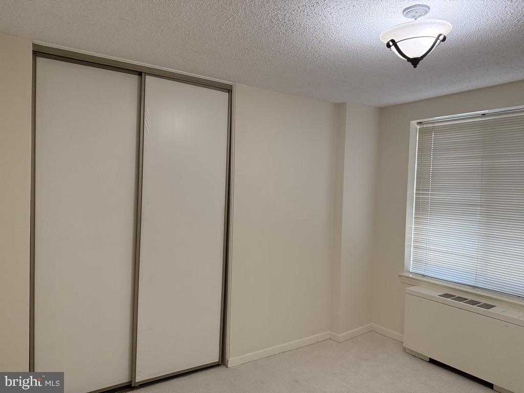 3000 Spout Run Pkwy Apt B312 photo 27