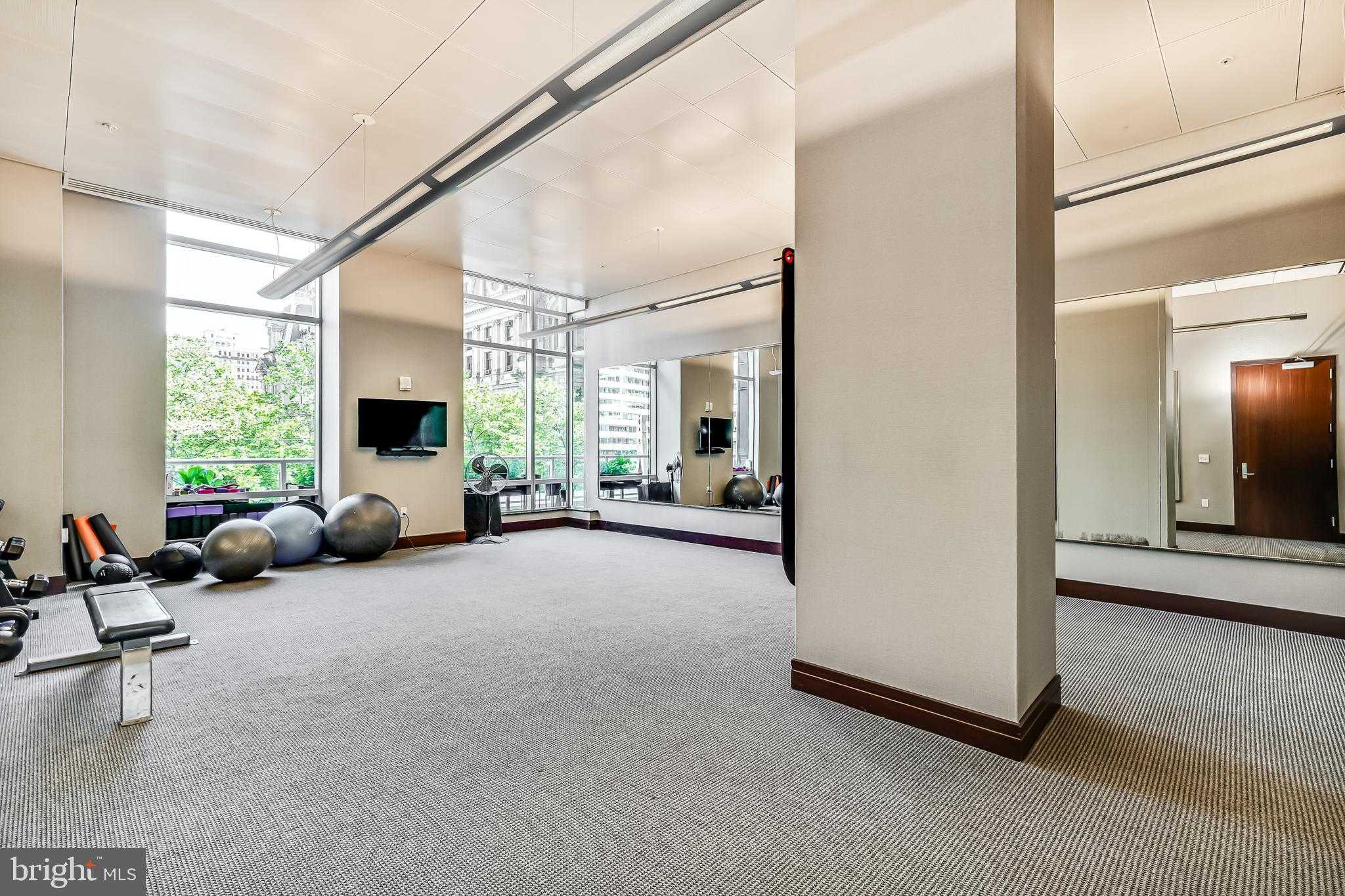 1414 S Penn Sq Unit 30a photo 31