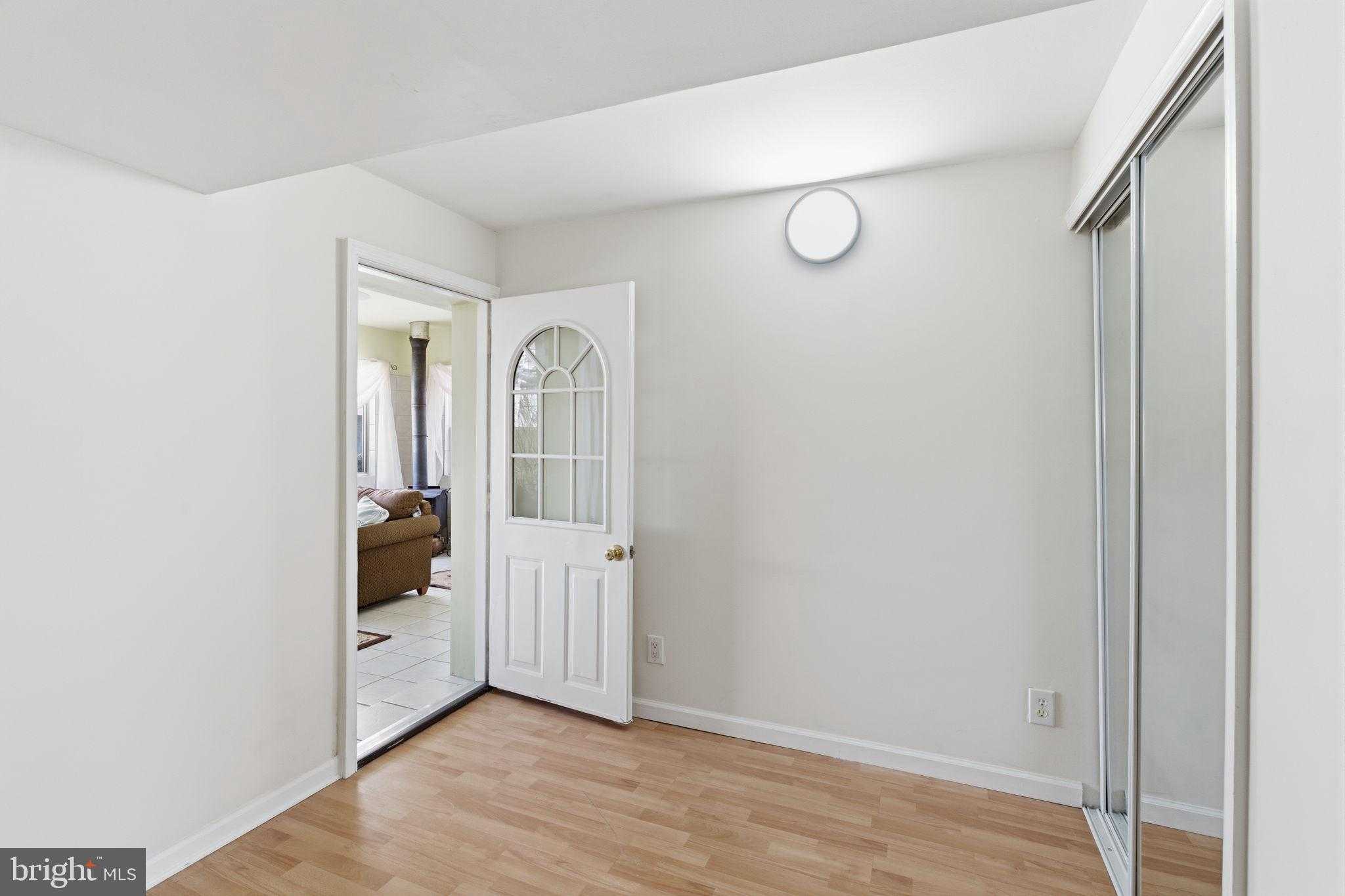 1111 Kent Ln photo 25