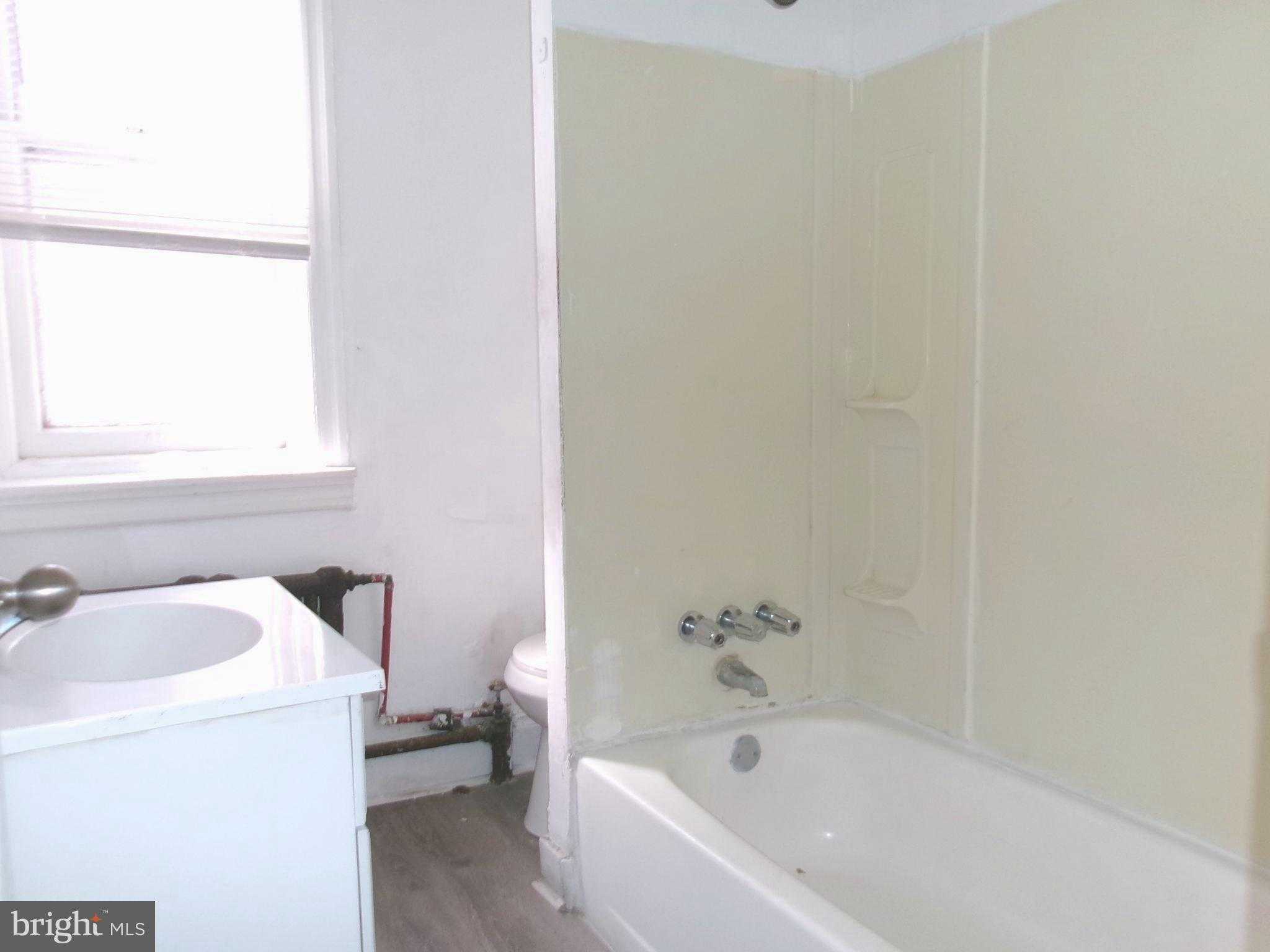 3813 N 8th St photo 15