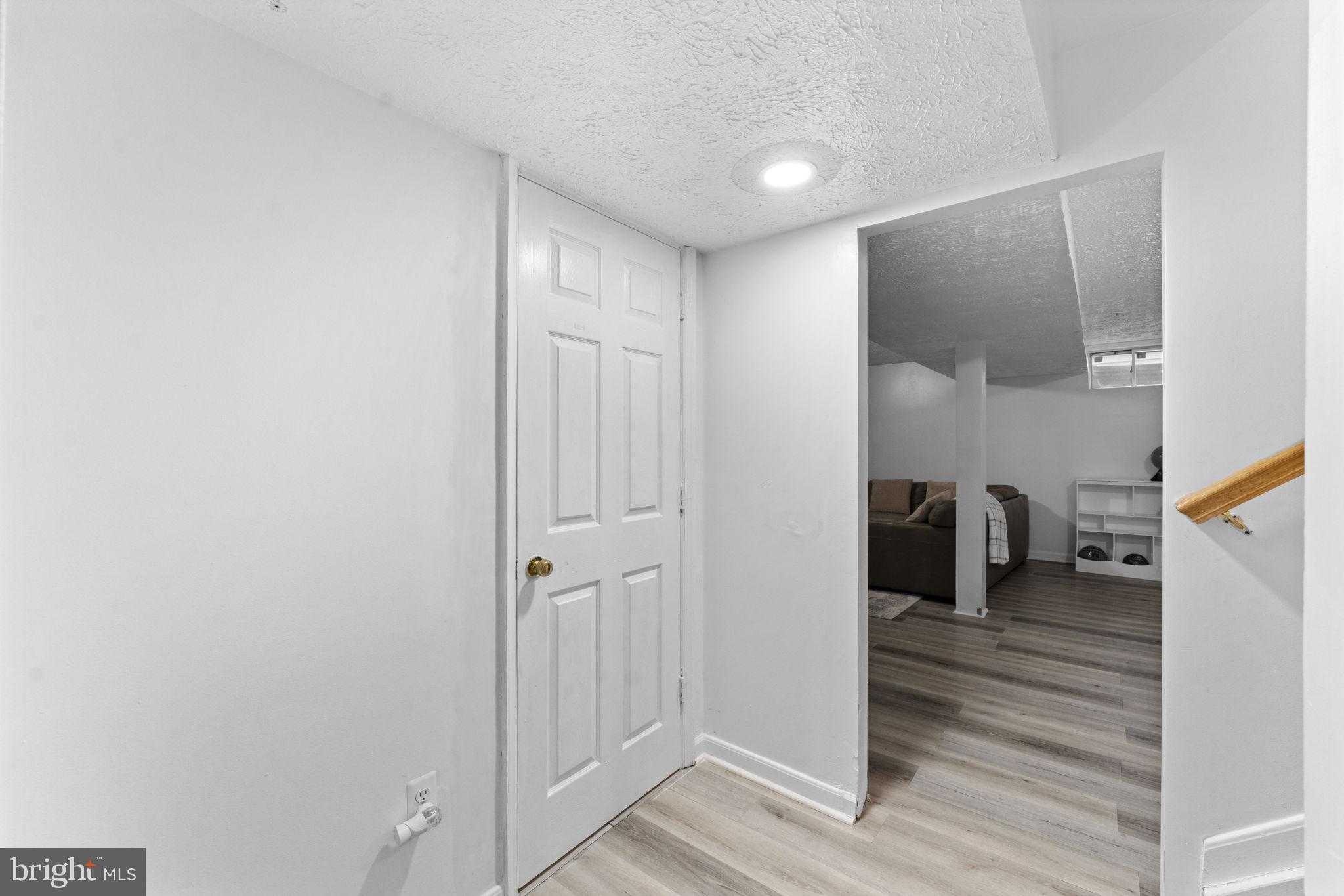 16402 Euro CT photo 69