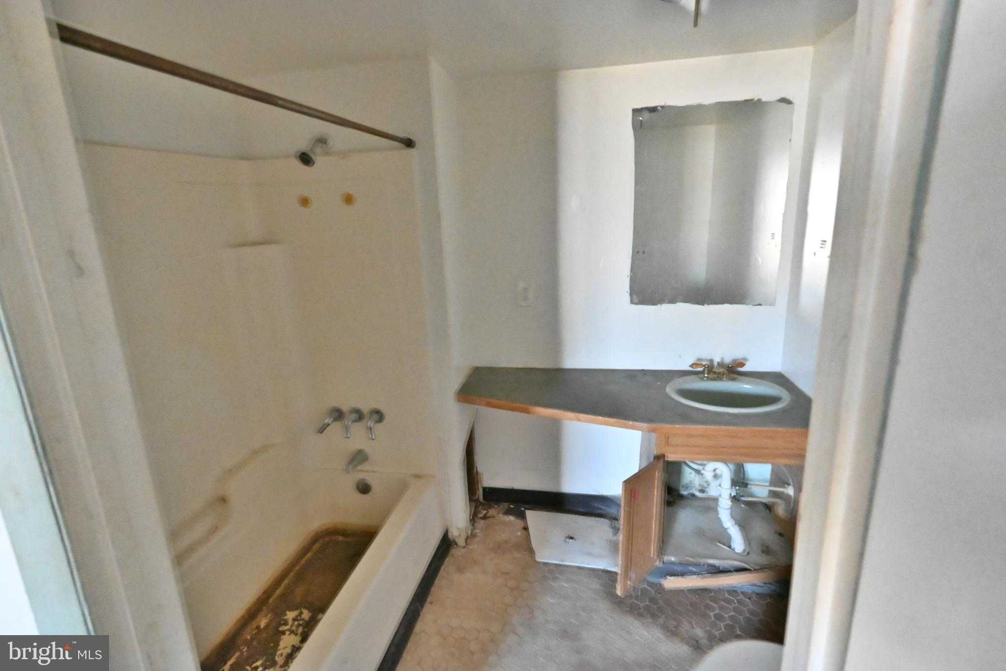 7 Woodland Ave photo 38