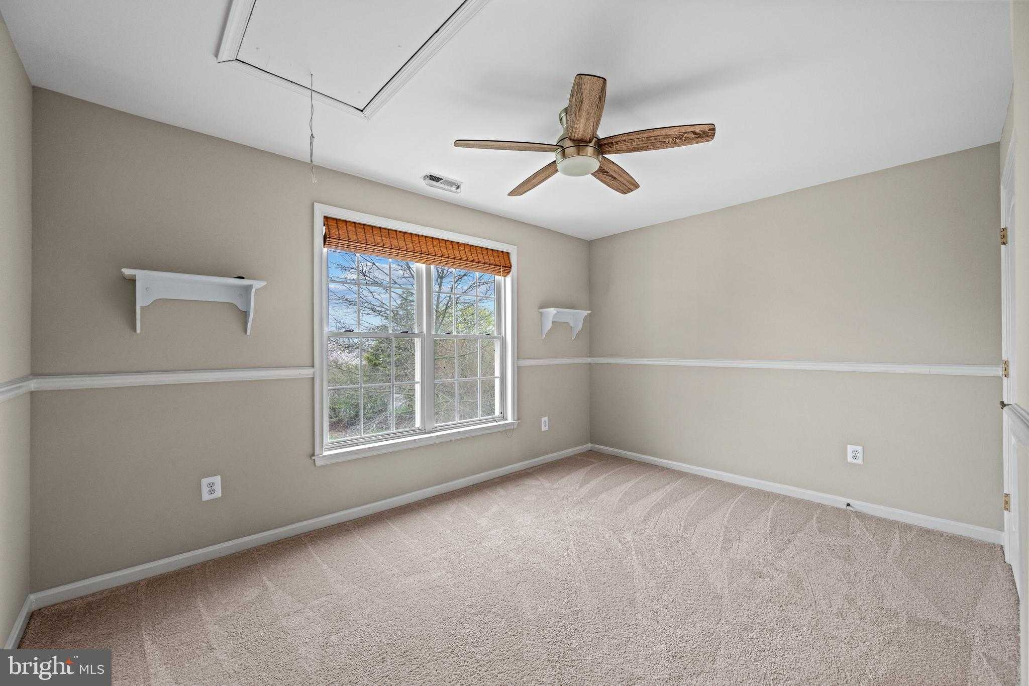 15304 Doe Hill CT photo 37