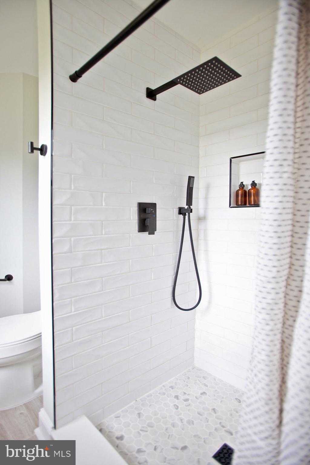 1209 Hoffman Rd photo 18