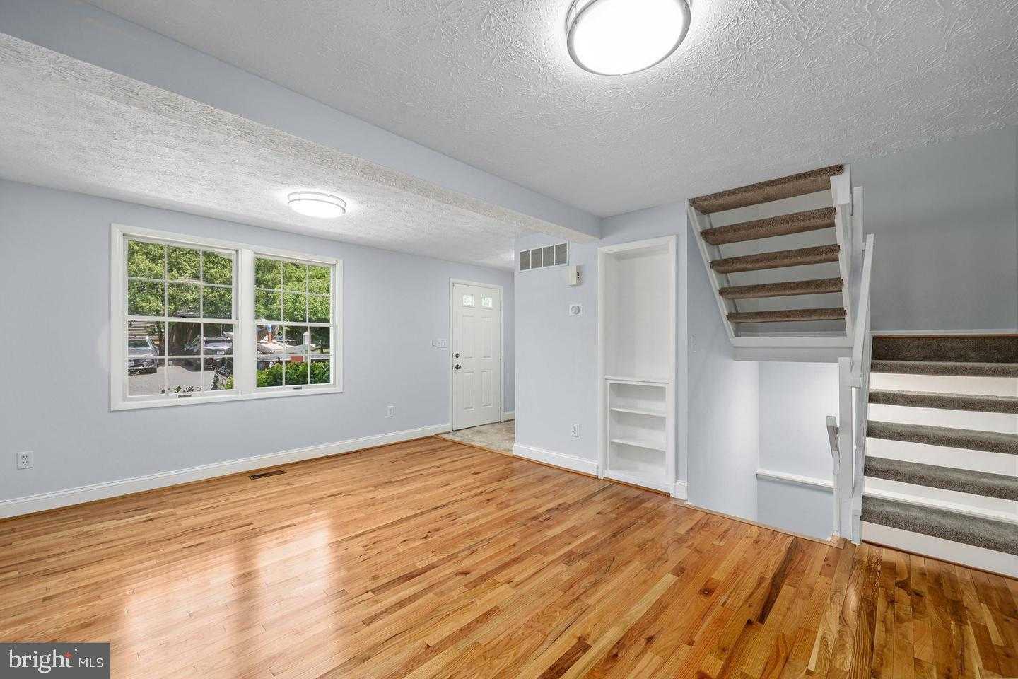 1632 Barnstead Dr photo 4