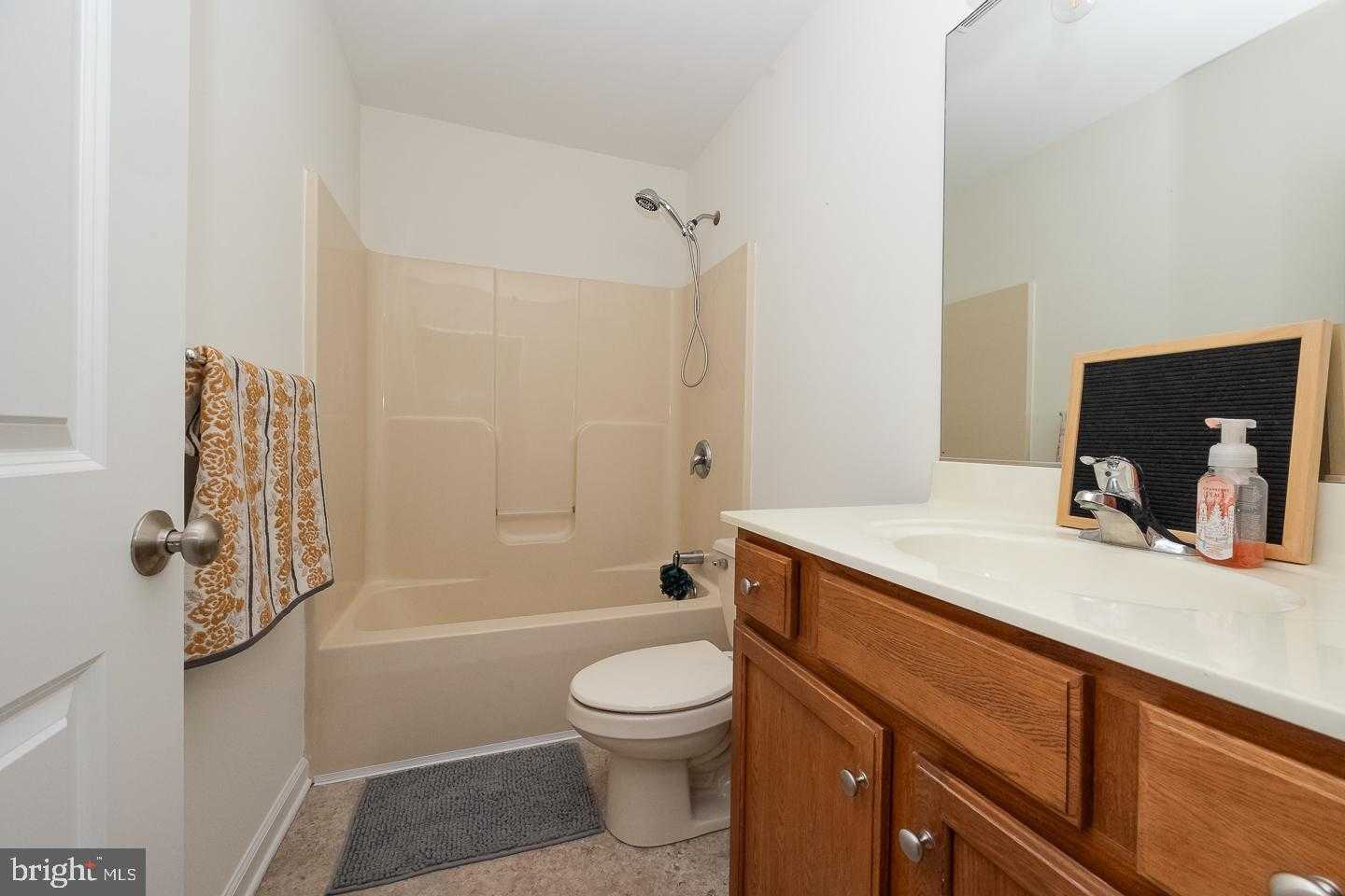 310 8th Ave photo 11