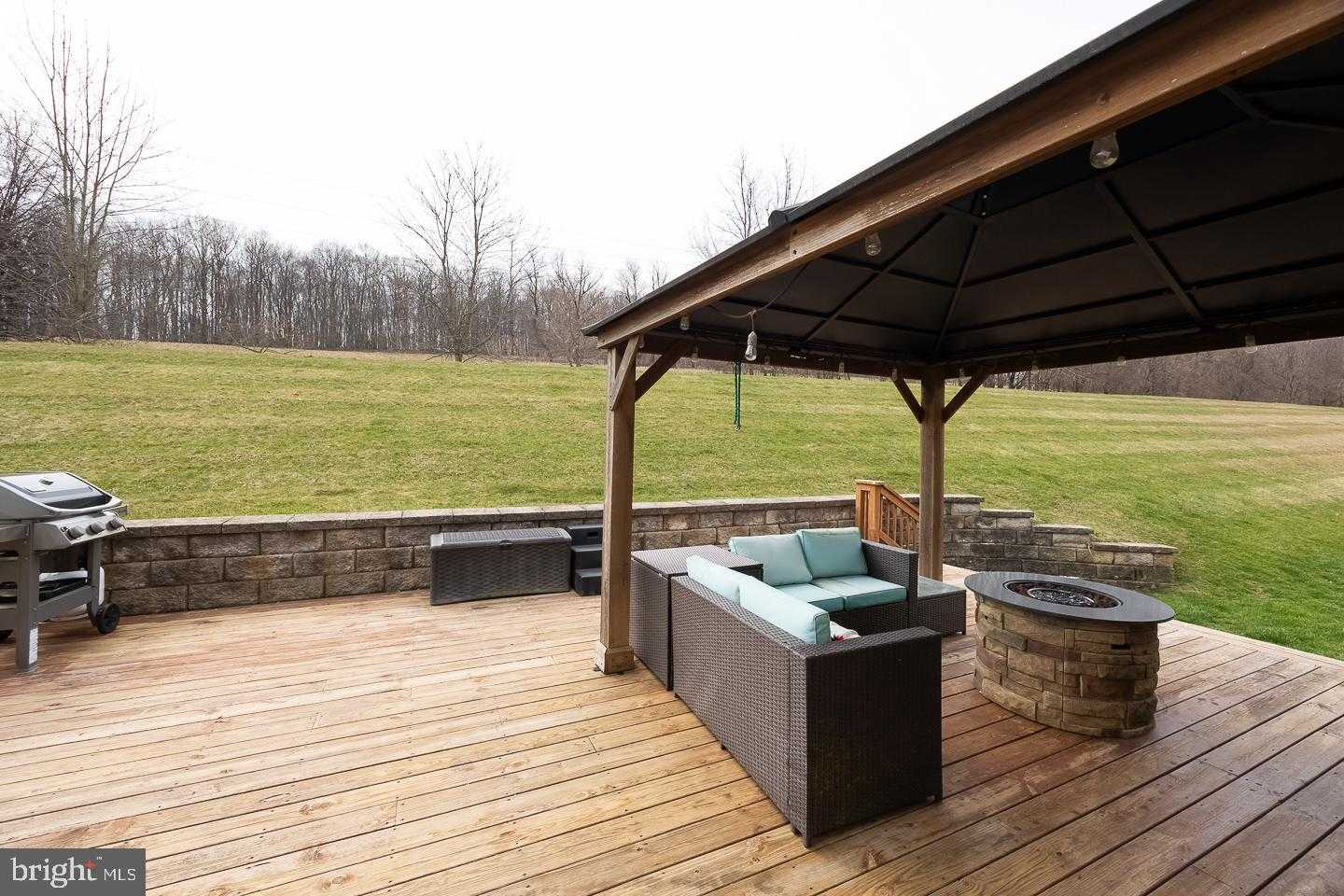 310 8th Ave photo 23