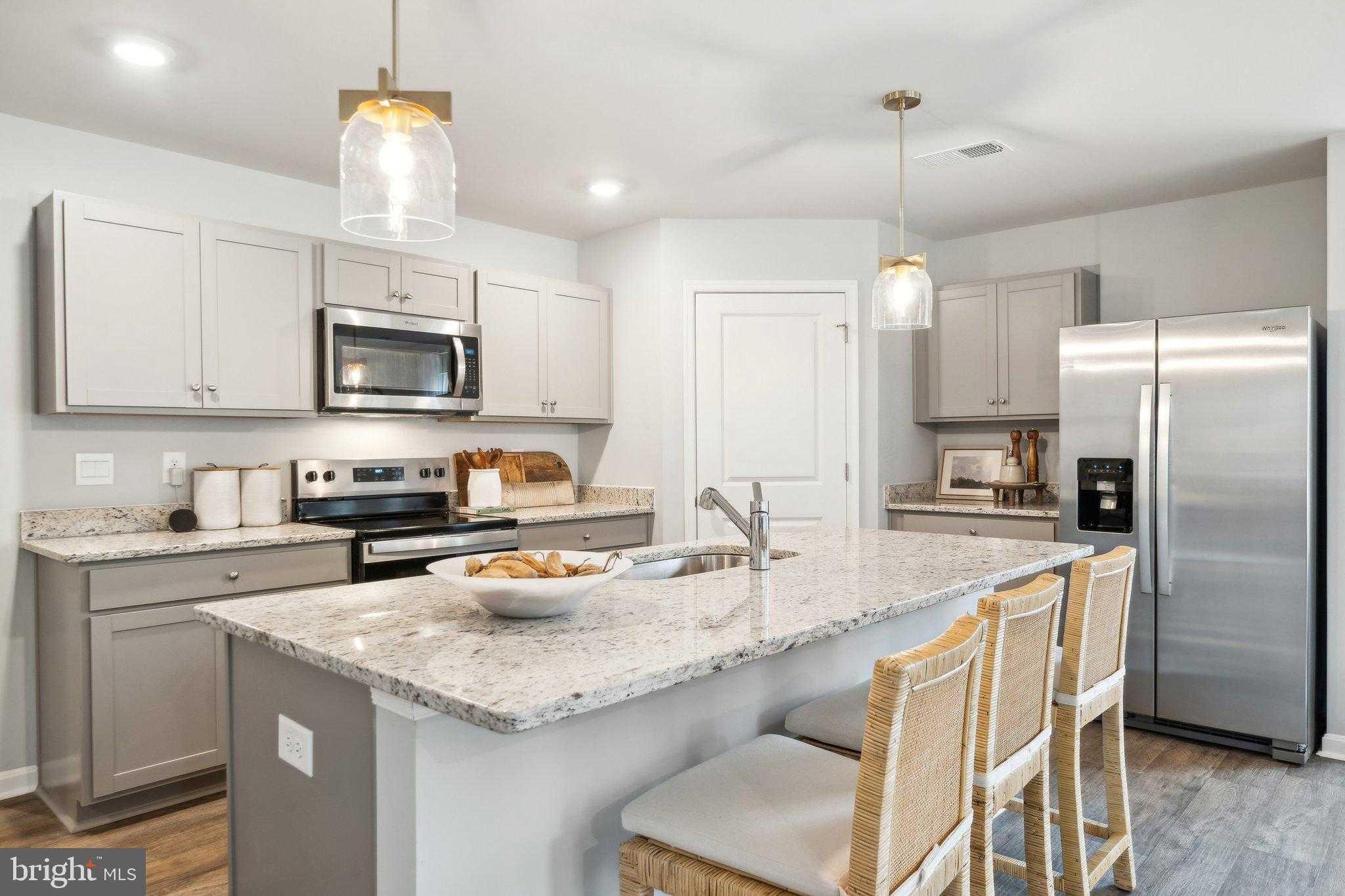 275 Heather Ln photo 12