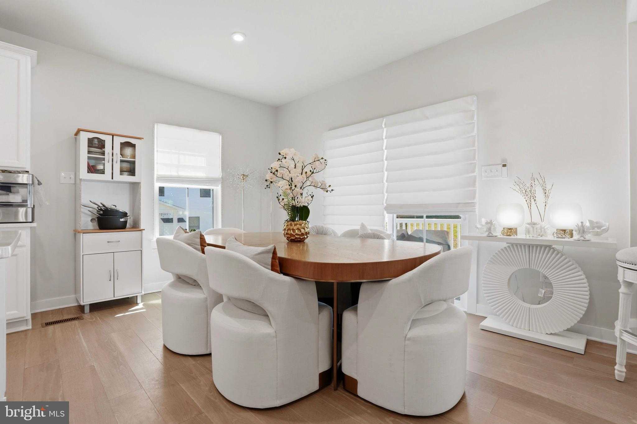 1025 Trillium Ln photo 10