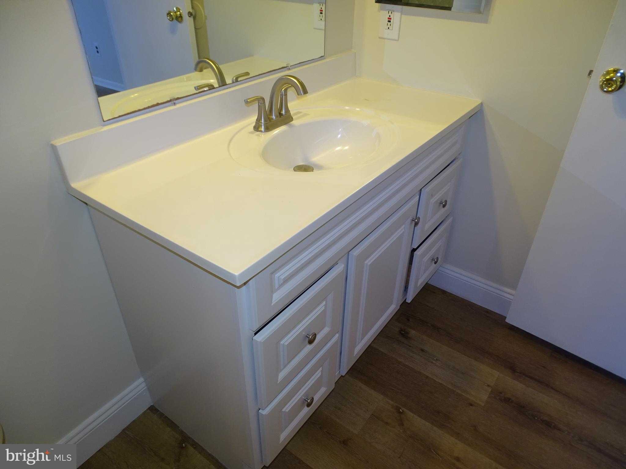 4902 Oxford CT photo 21