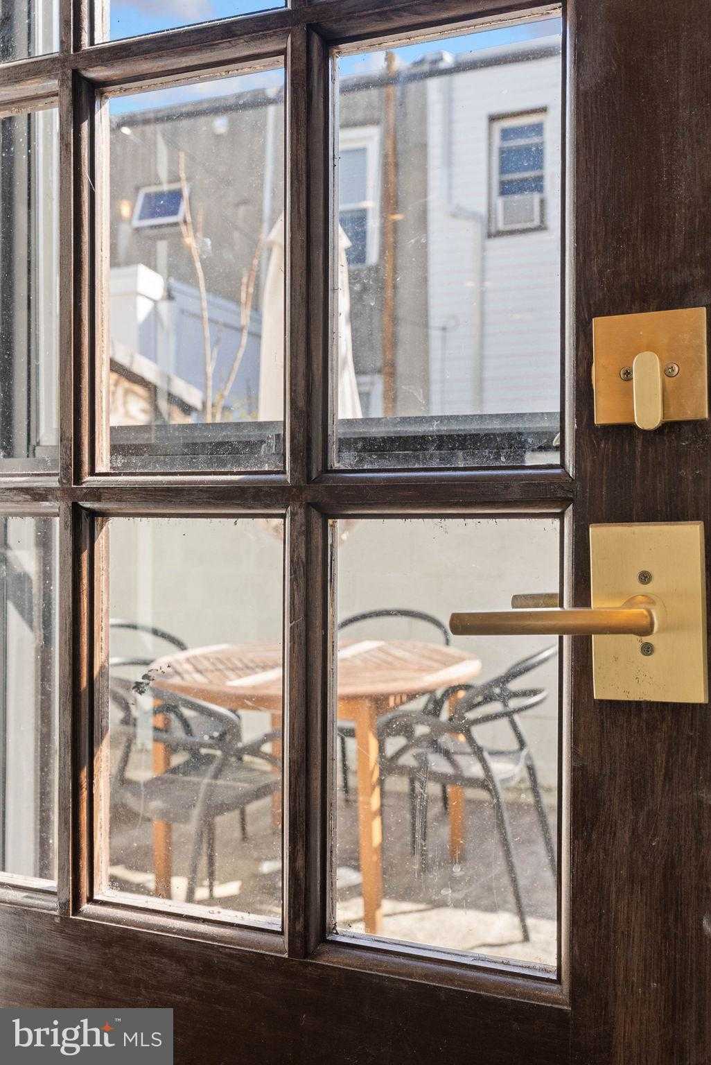 334 Greenwich St photo 20