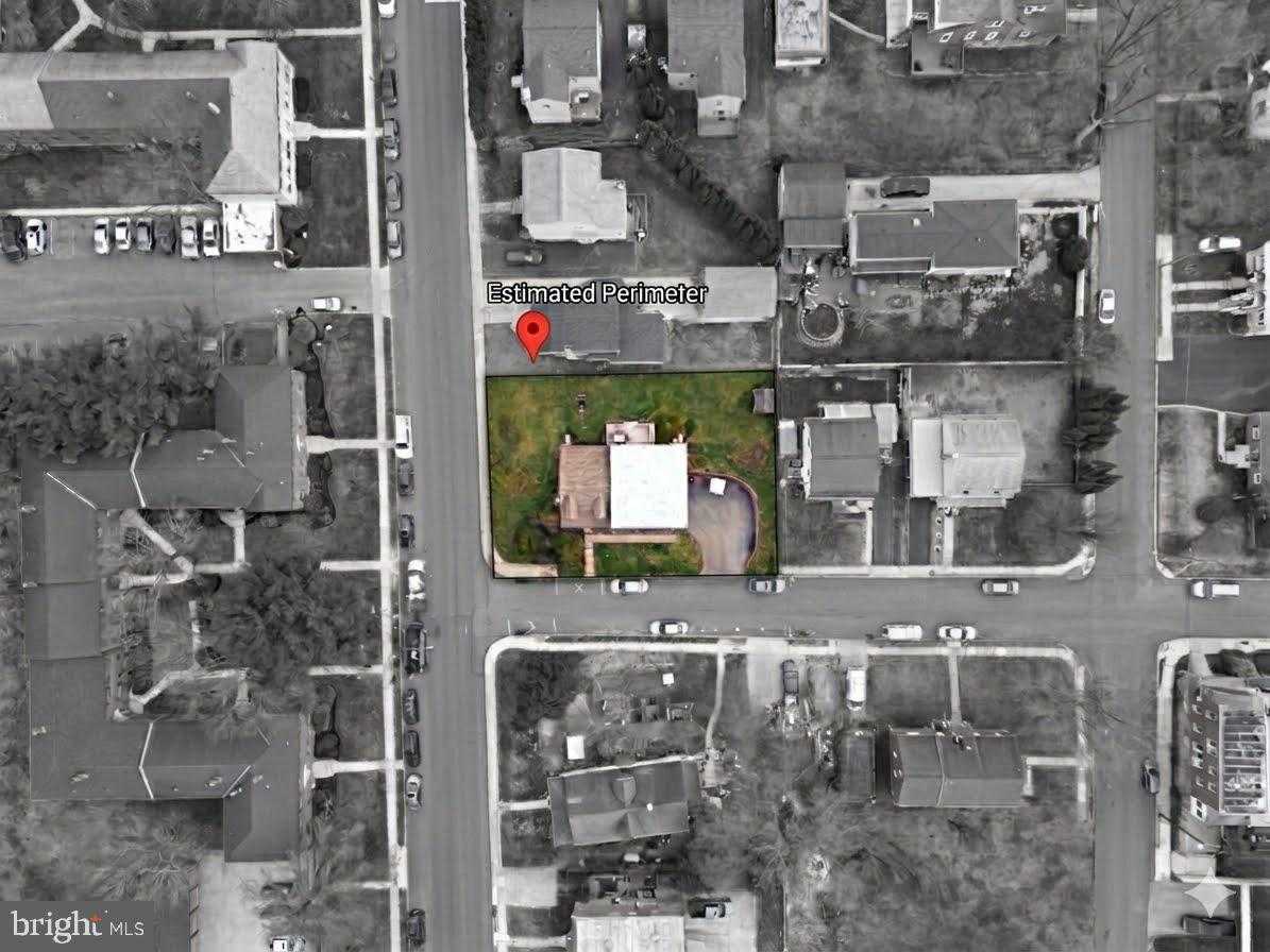 4412 Bloomfield Ave photo 2