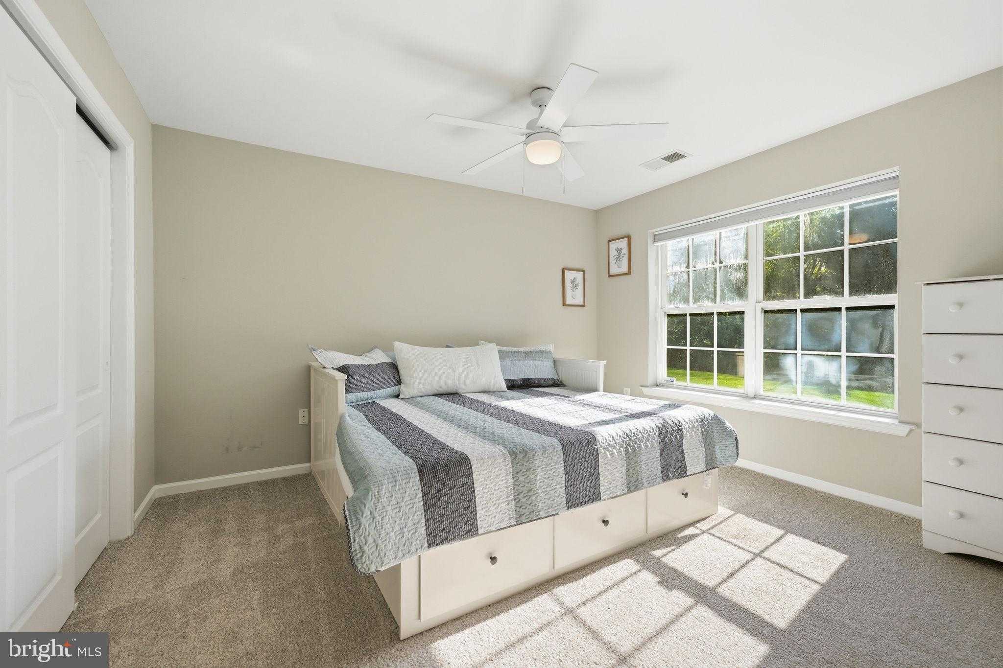 15577 Trisail CT photo 40