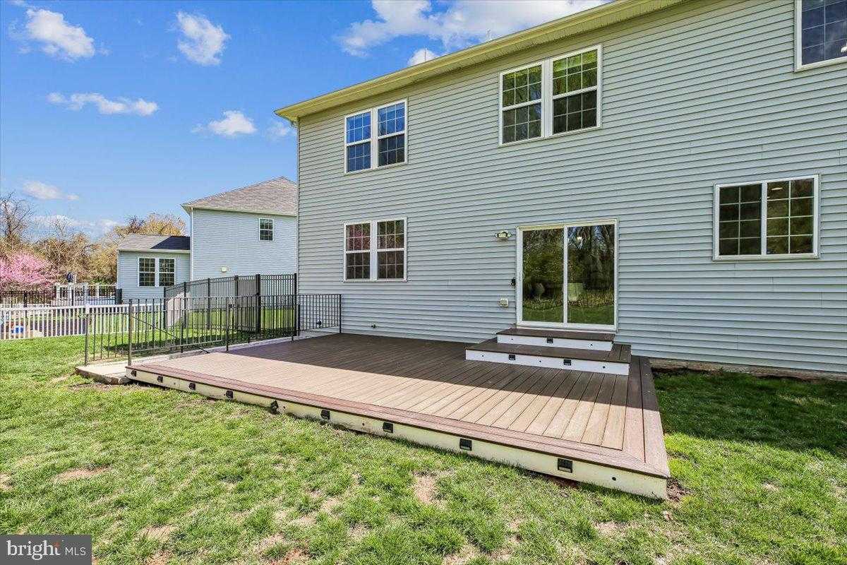 427 Cloverly Forest Dr photo 32