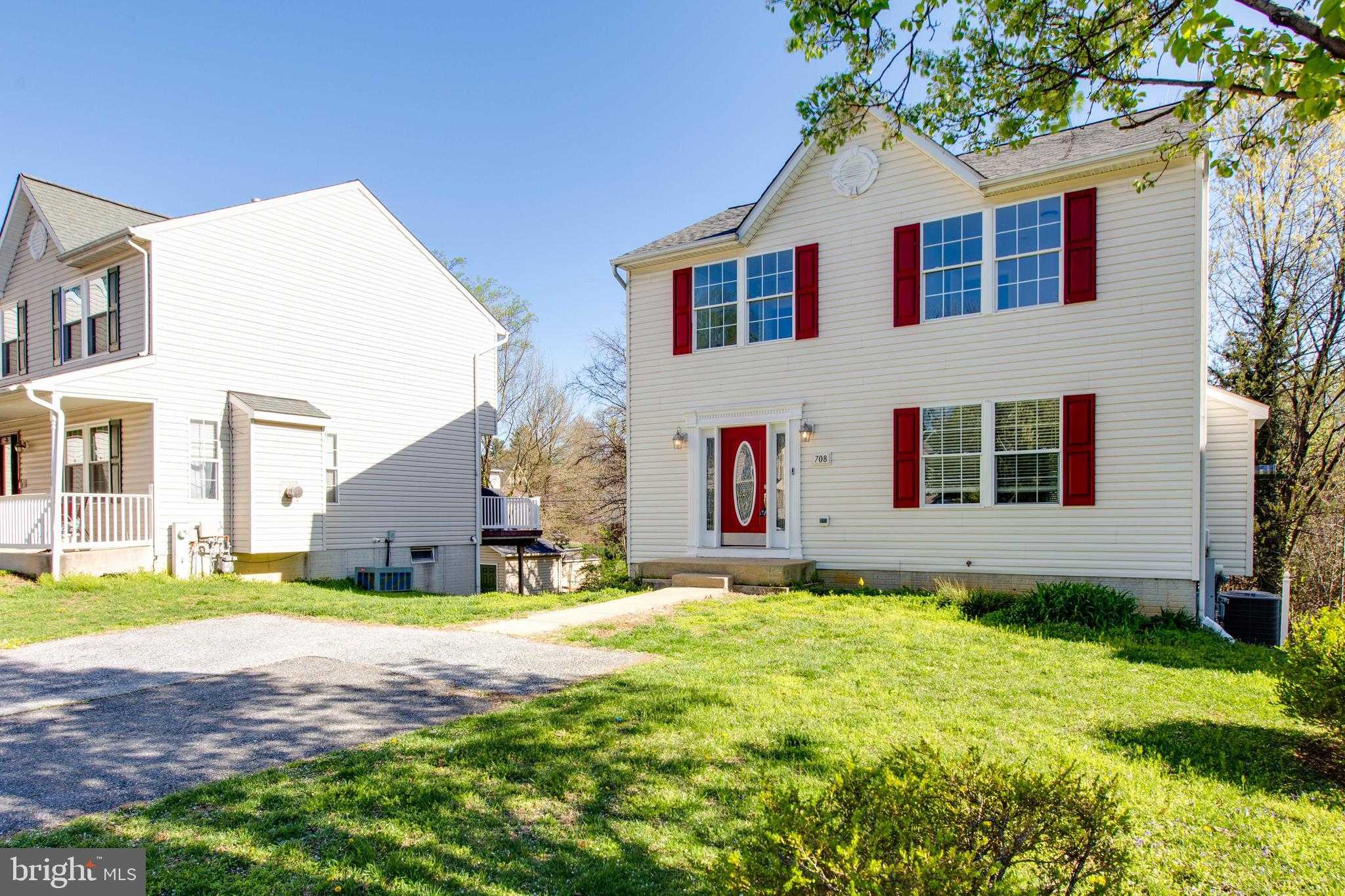 708 Lenstrom Friend CT photo 3