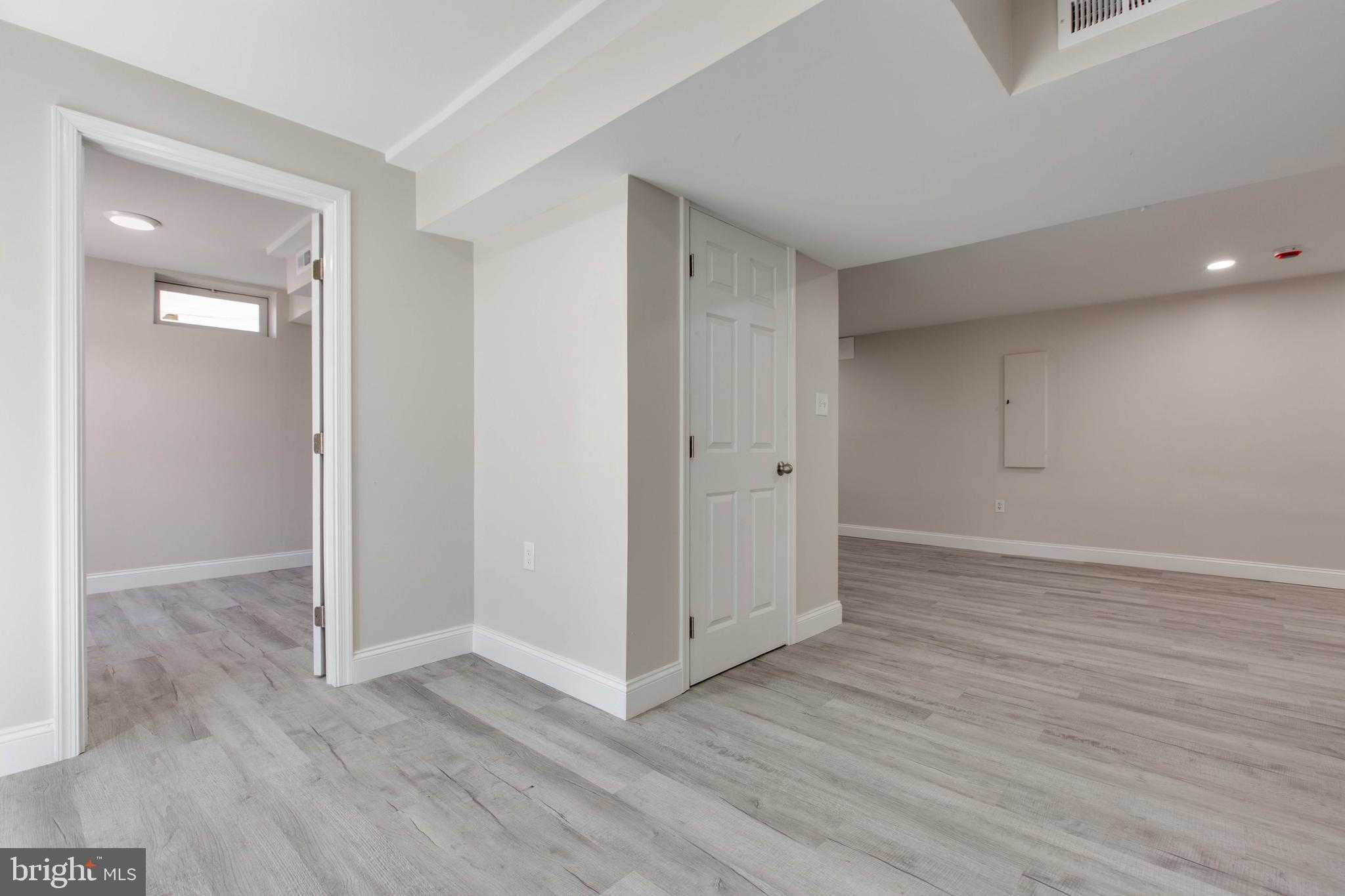 708 Lenstrom Friend CT photo 44