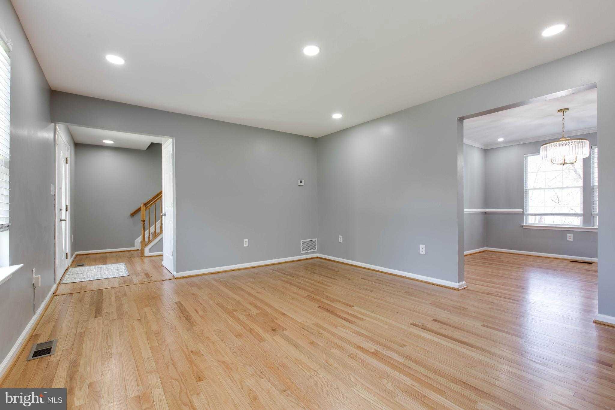 708 Lenstrom Friend CT photo 8