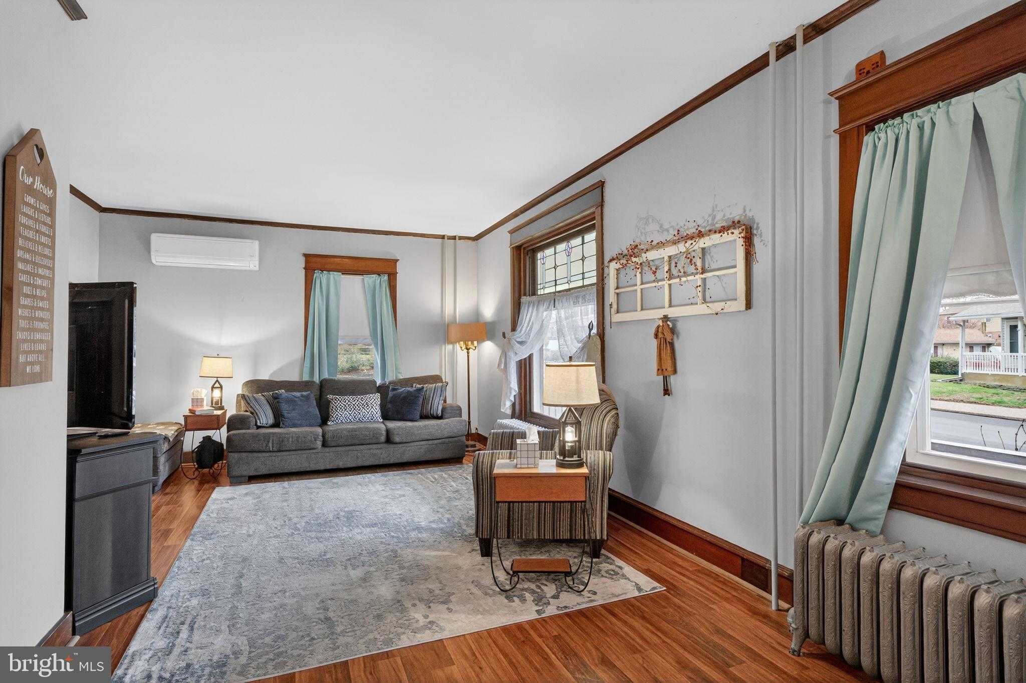 108 MACUNGIE AVENUE photo 5