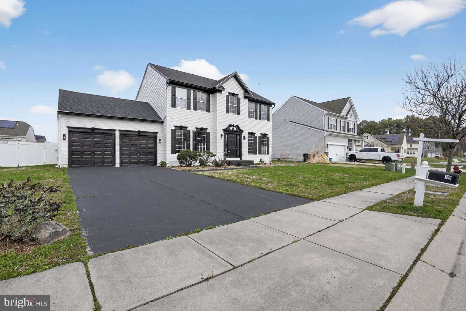 105 MAKO DRIVE photo 2