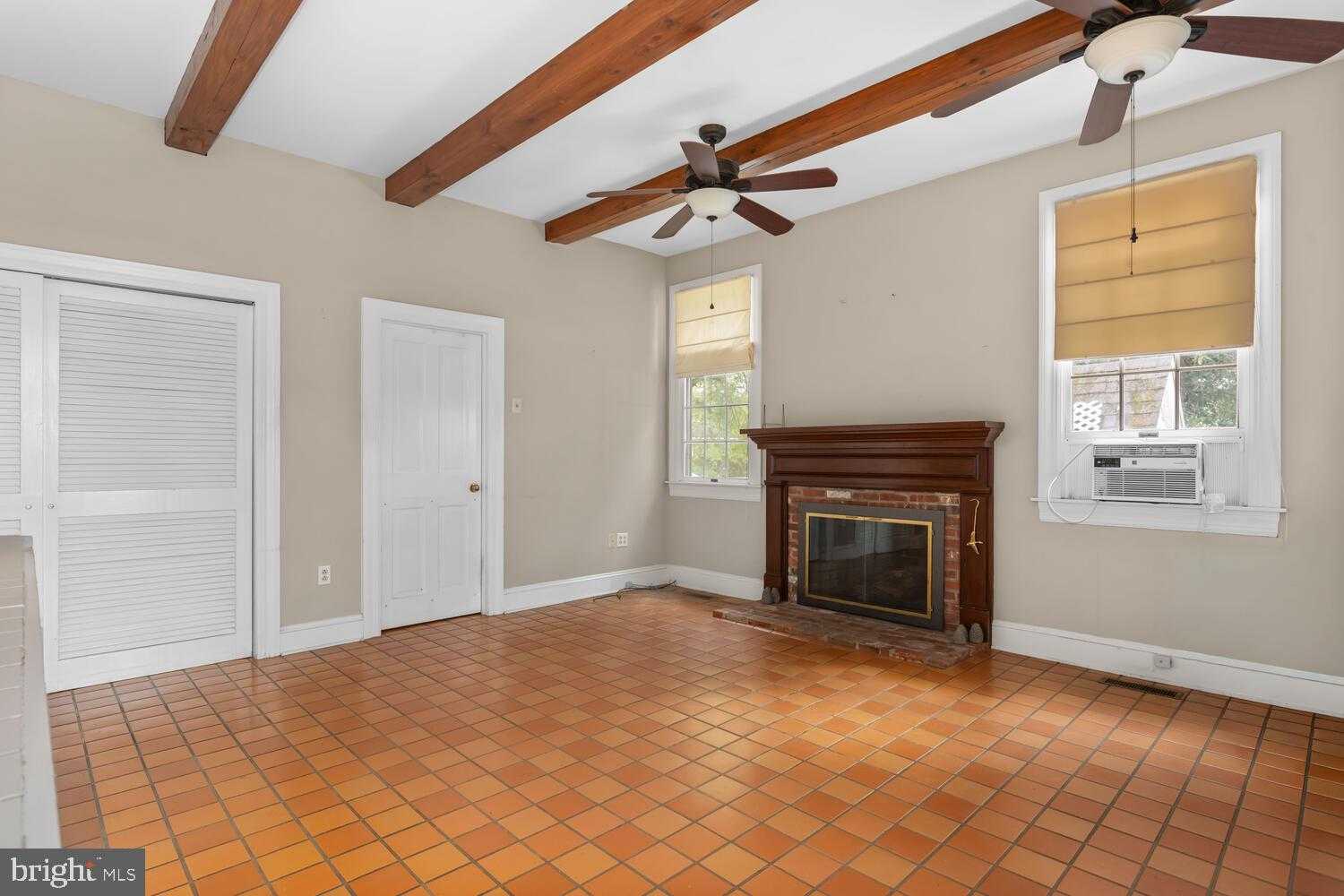 28923 Island Creek Rd photo 38