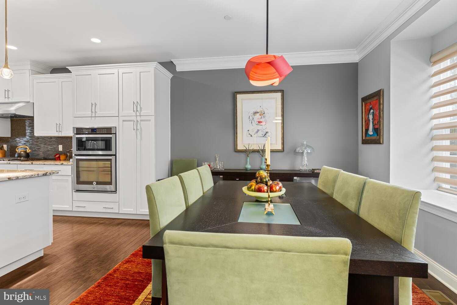 207 Avian Aly photo 6