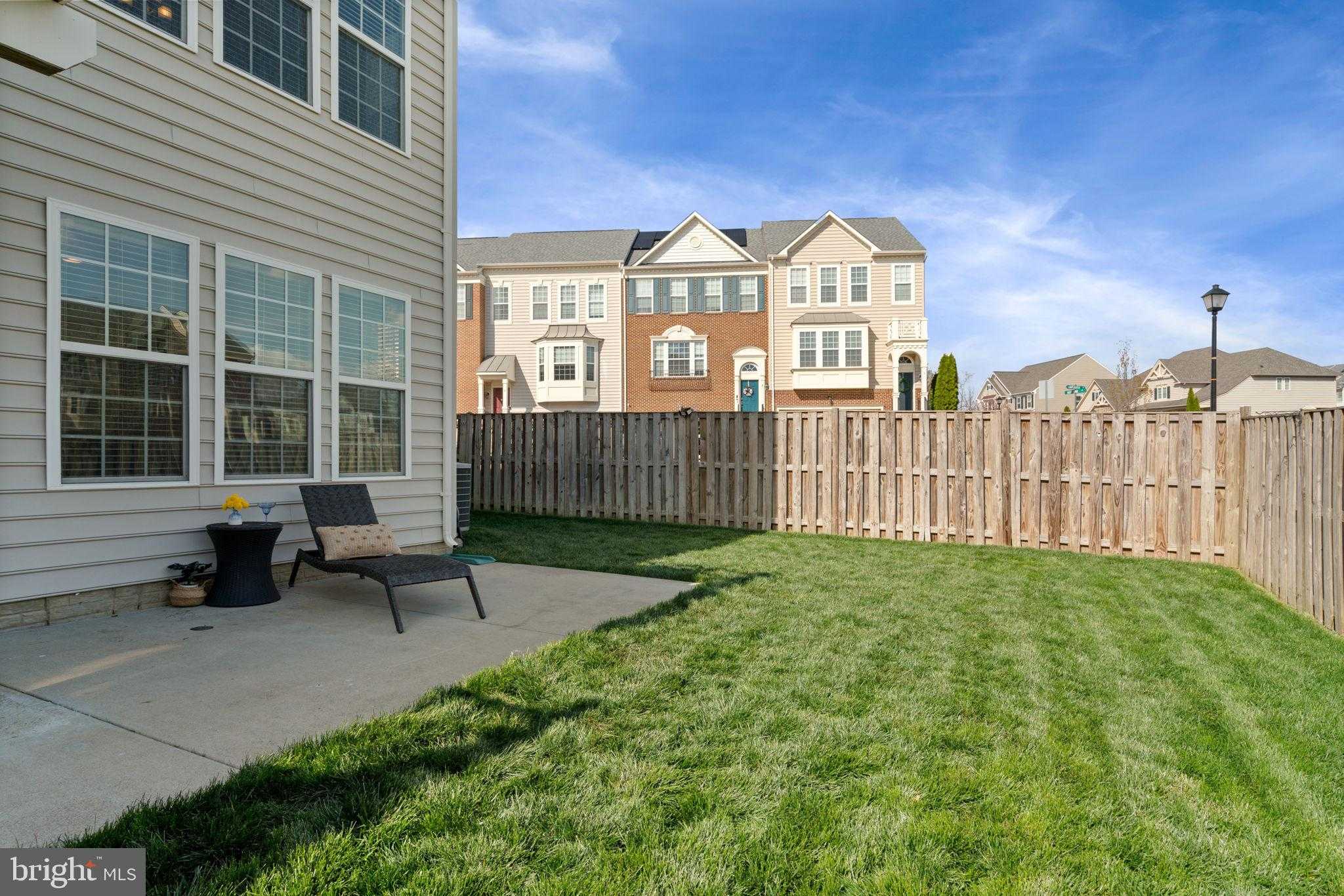 1 Ballister Pl photo 44