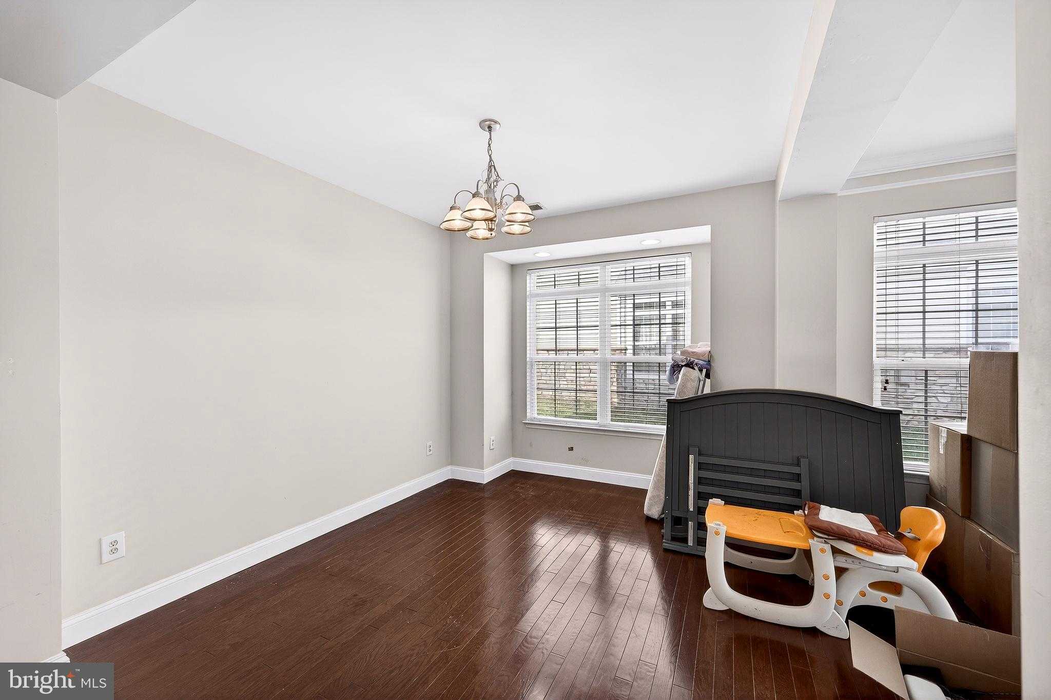 309 Old Squaw CT photo 6