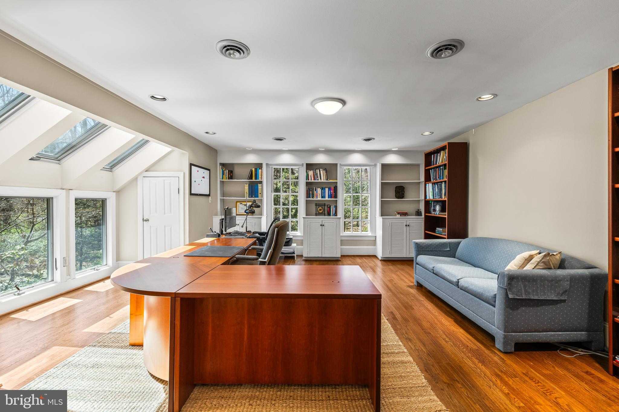 901 Chestnut Ridge Dr photo 61