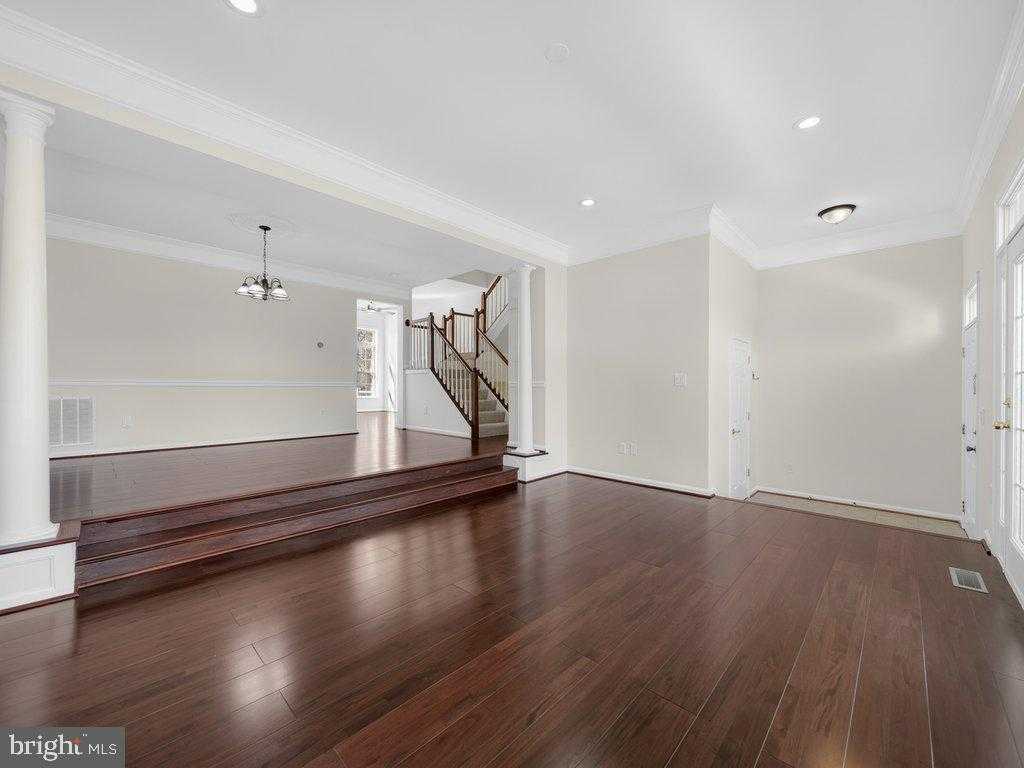 25152 Boomerang Ter photo 5