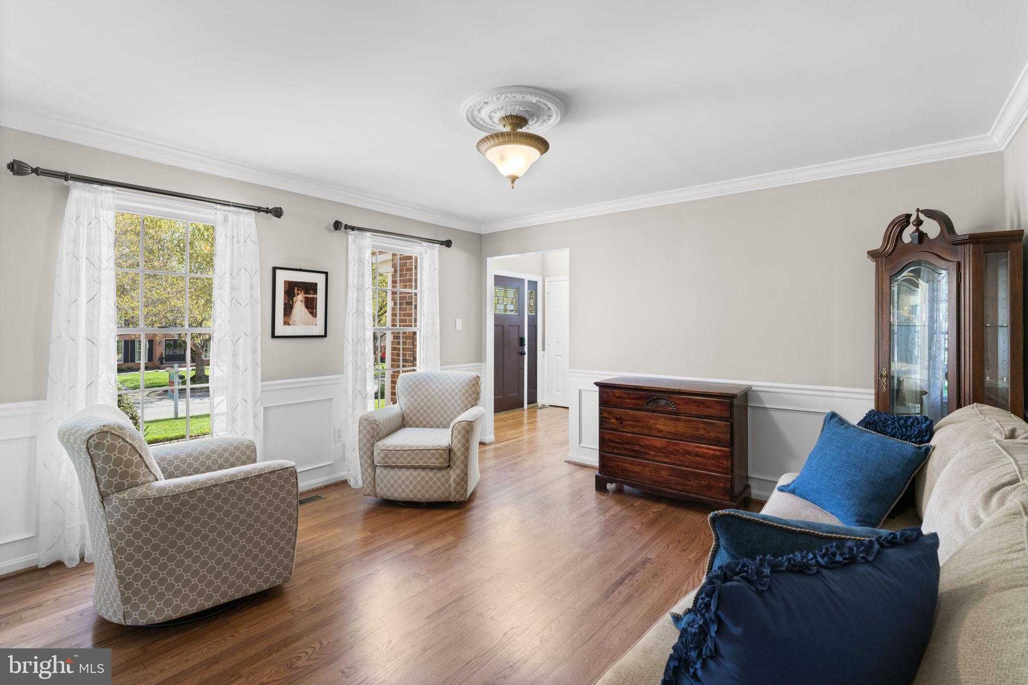 2877 Thornbrook Rd photo 4