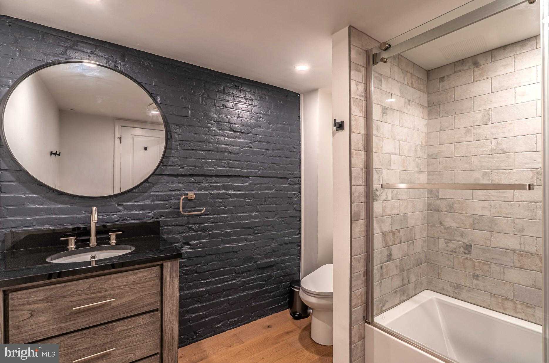 1012 N 5th St photo 30